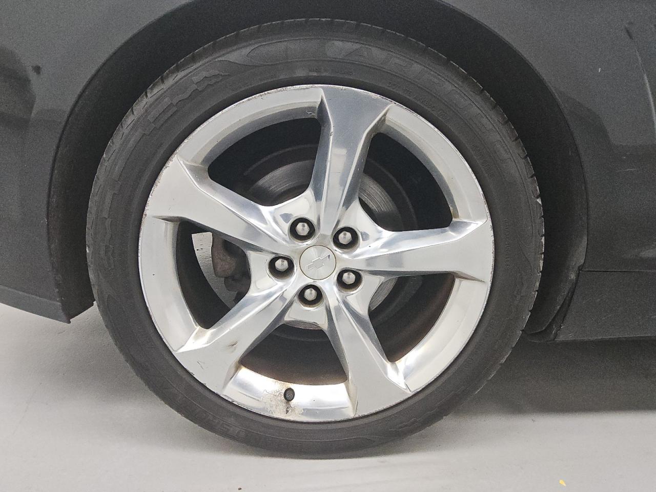 2015 Chevrolet Camaro Lt Черный vin: 2G1FF1E3XF9143255 Damage: Right Rear Wheel, Curb Rash, > 12 Inches