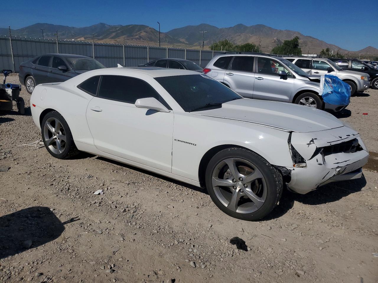2013 Chevrolet Camaro Lt White vin: 2G1FG1E35D9243175
