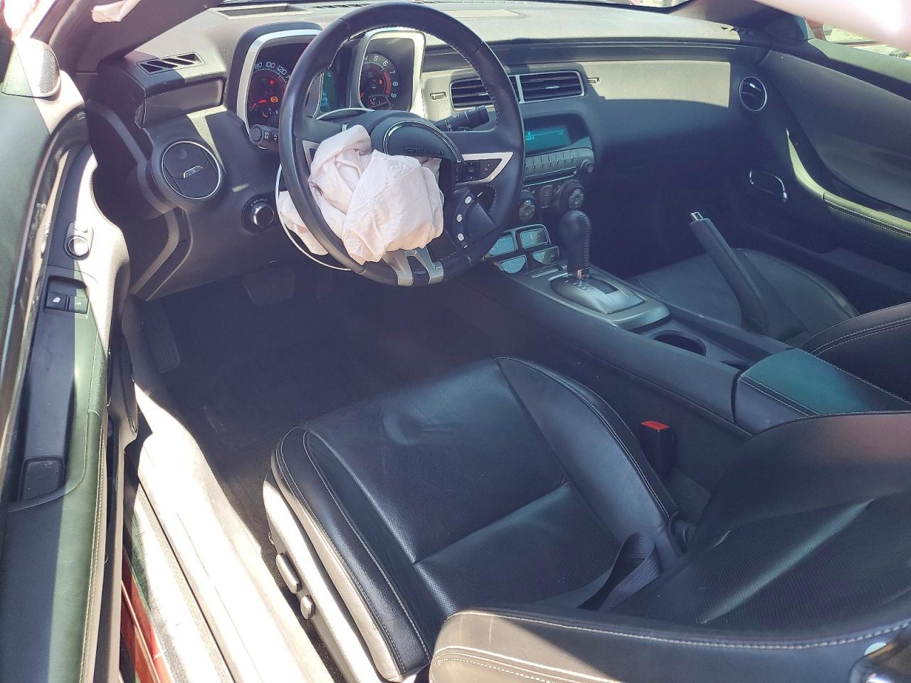 2011 Chevrolet Camaro 2ss Red vin: 2G1FK1EJ1B9139924