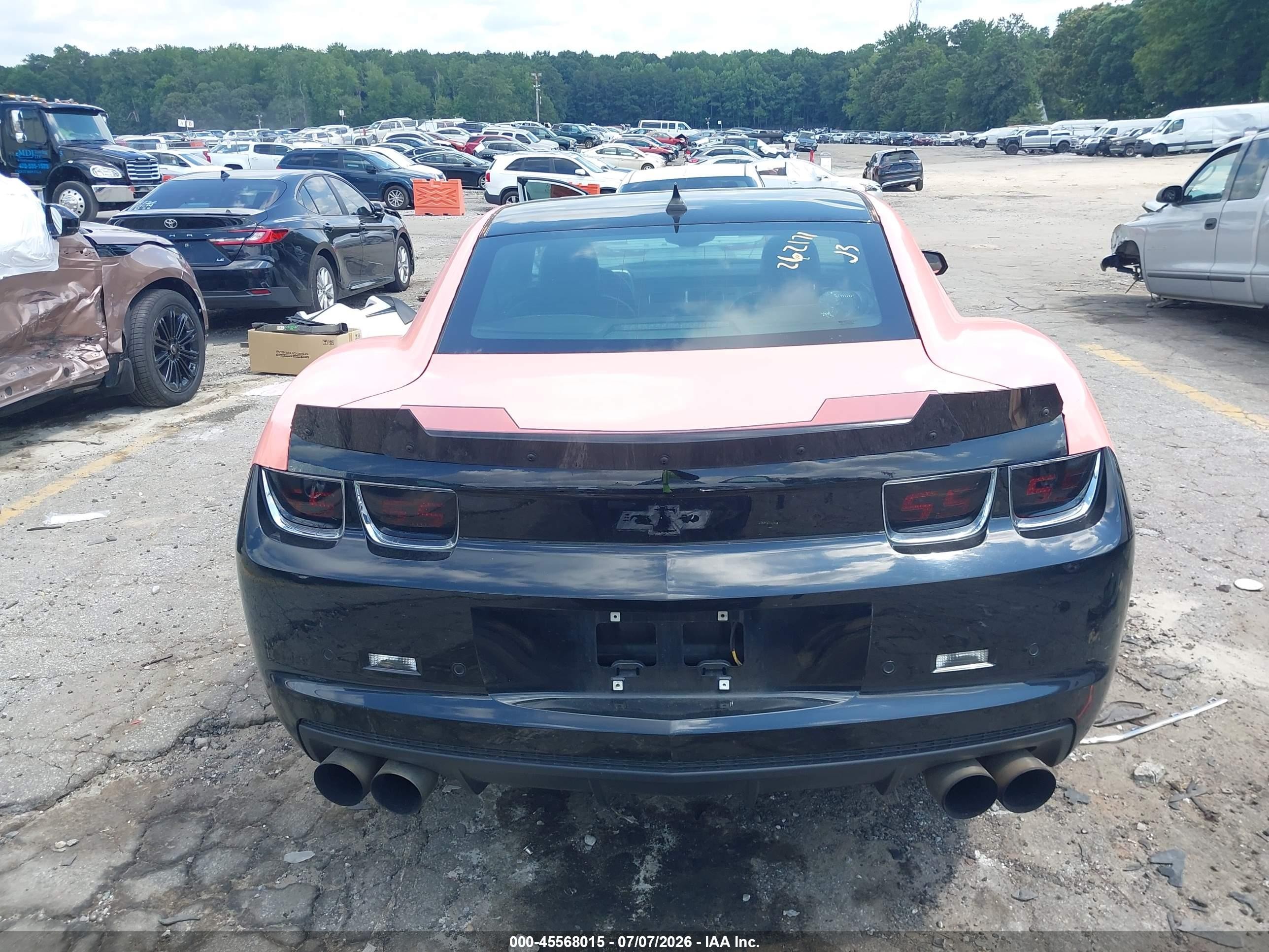 2011 Chevrolet Camaro 2ss Pink vin: 2G1FK1EJ3B9130142