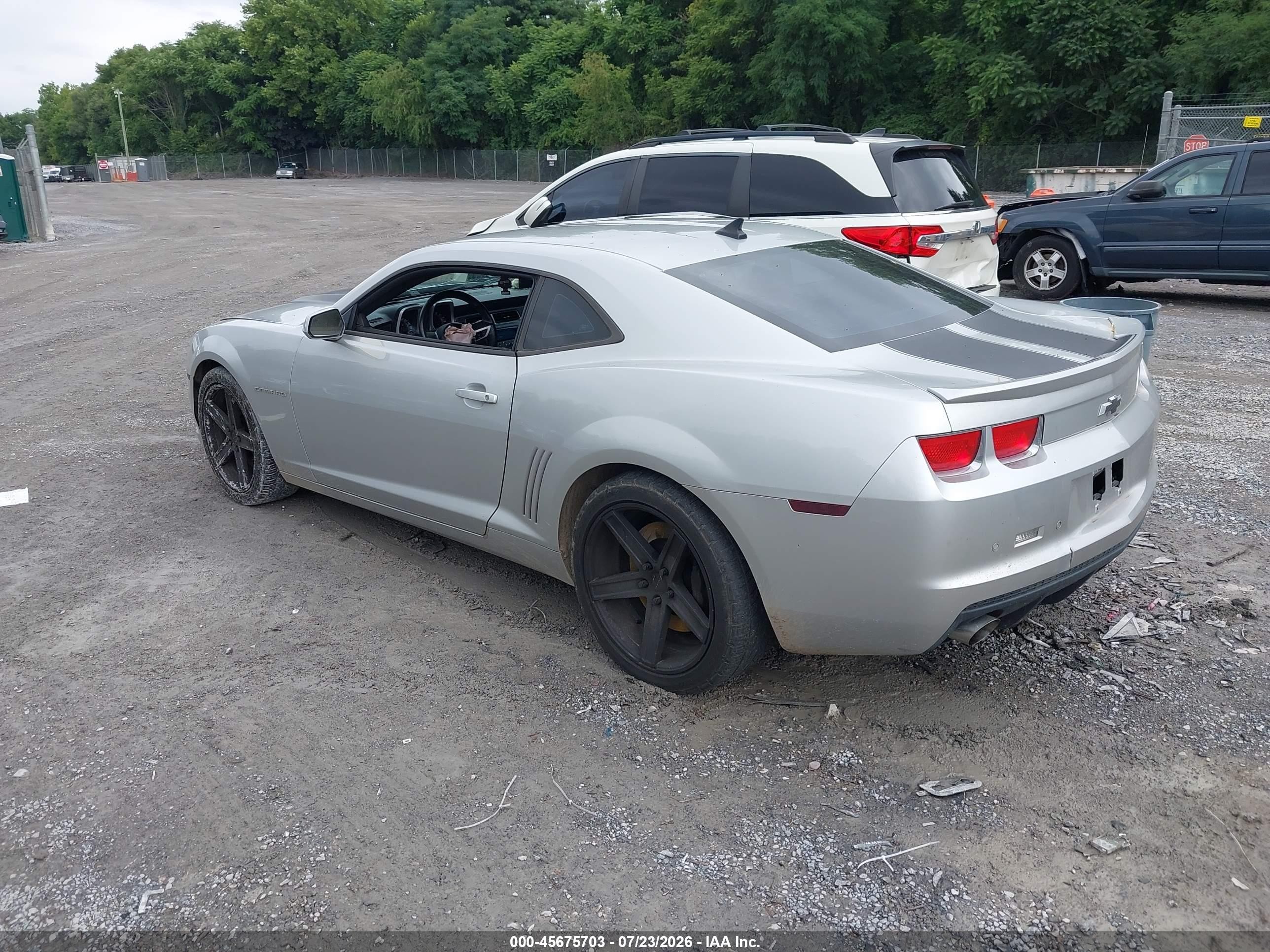 2011 Chevrolet Camaro 2ss Silver vin: 2G1FK1EJ3B9157065