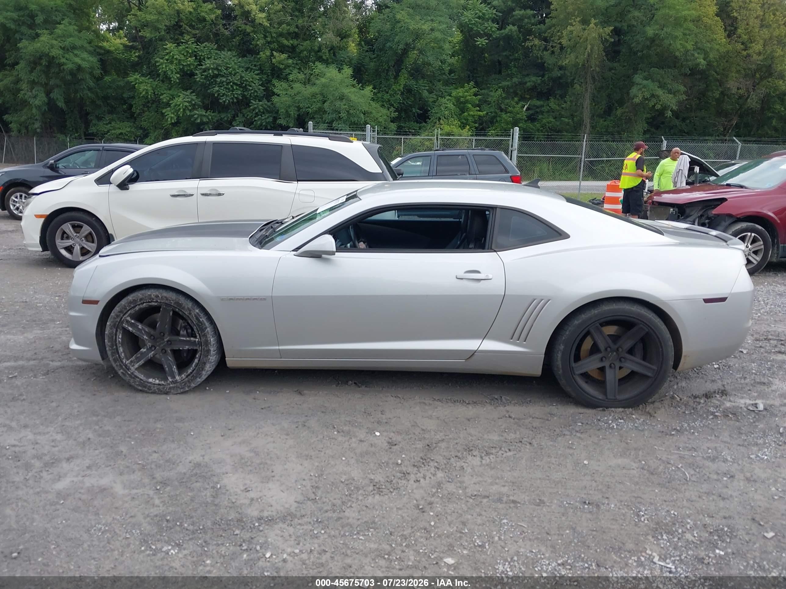 2011 Chevrolet Camaro 2ss Silver vin: 2G1FK1EJ3B9157065