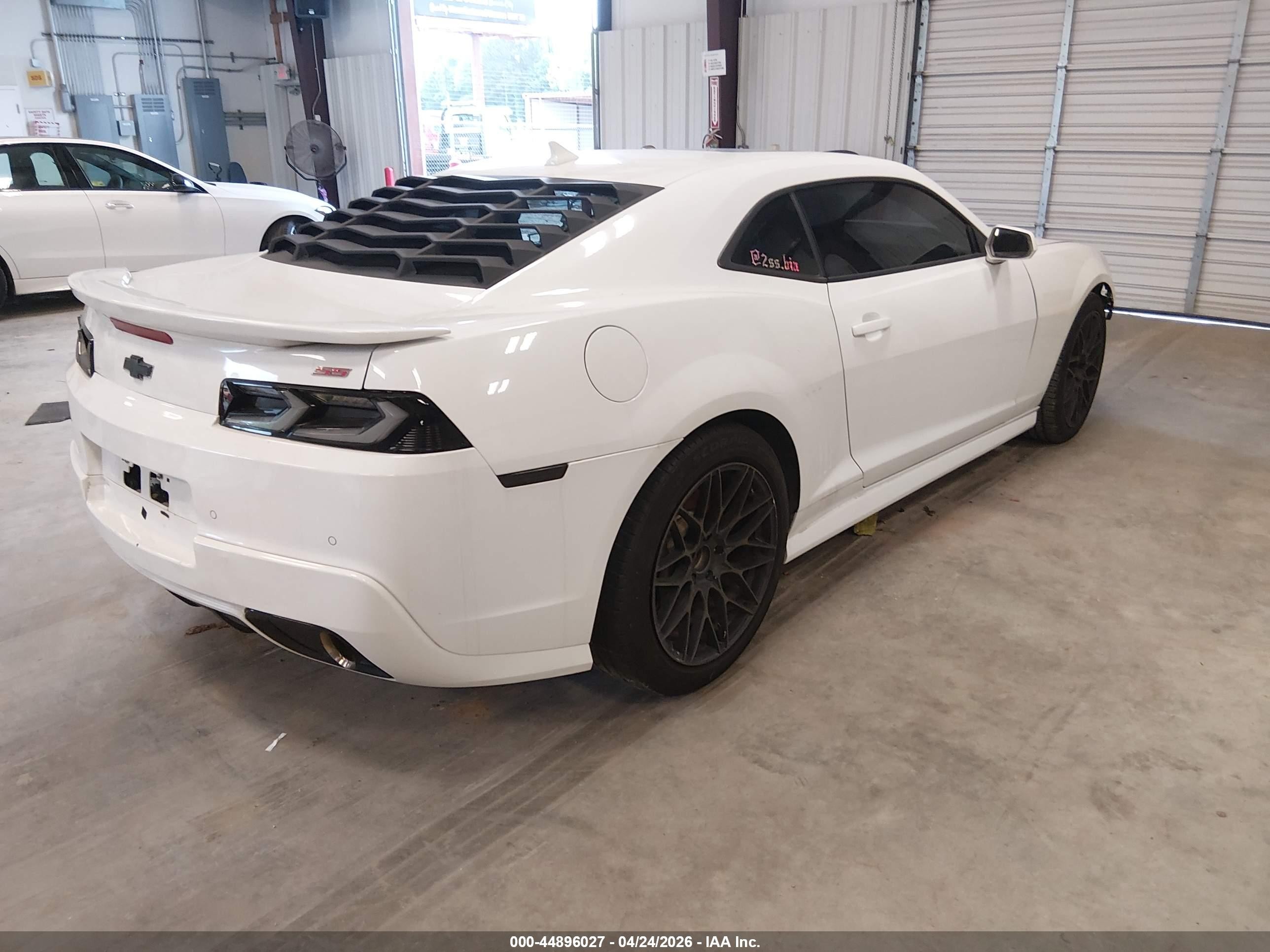 2014 Chevrolet Camaro 2ss White vin: 2G1FK1EJ3E9282135