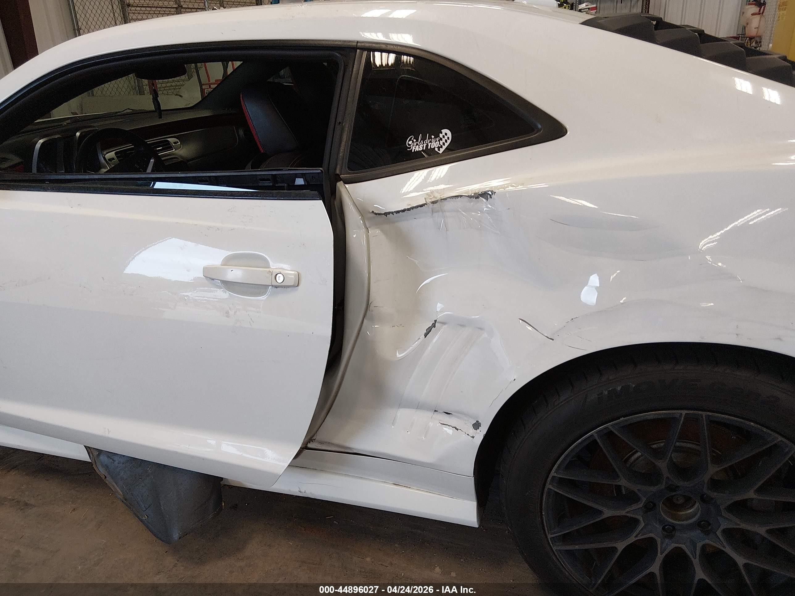 2014 Chevrolet Camaro 2ss White vin: 2G1FK1EJ3E9282135