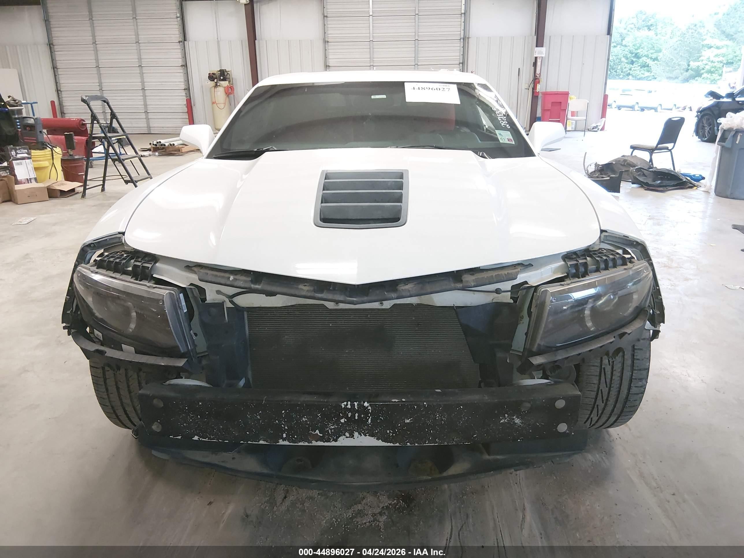 2014 Chevrolet Camaro 2ss White vin: 2G1FK1EJ3E9282135