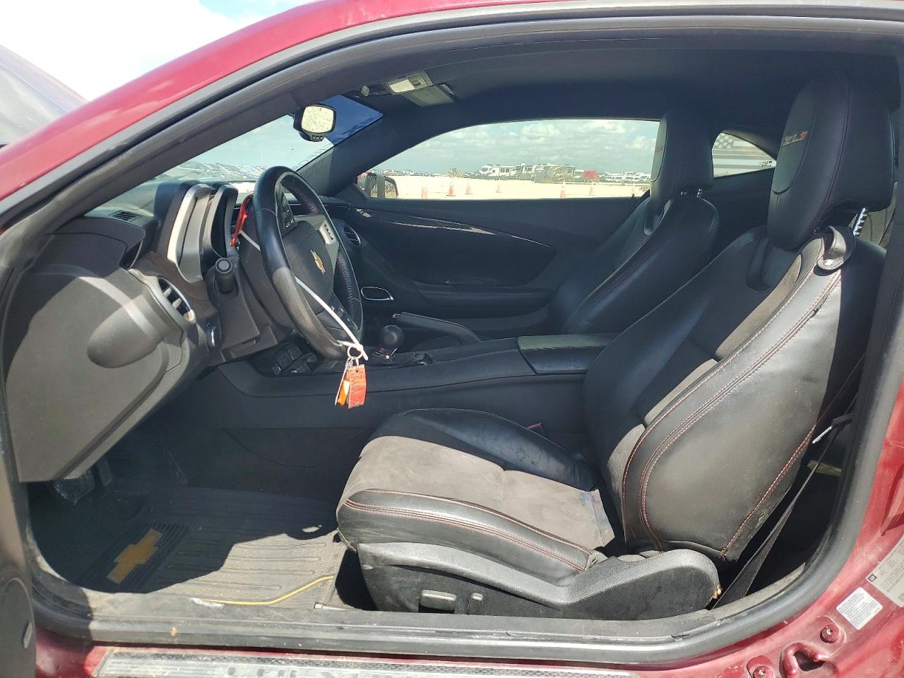 2011 Chevrolet Camaro 2ss Burgundy vin: 2G1FK1EJ4B9103919