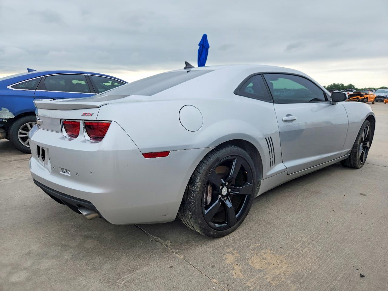 2011 Chevrolet Camaro 2ss Серебряный vin: 2G1FK1EJ7B9202153