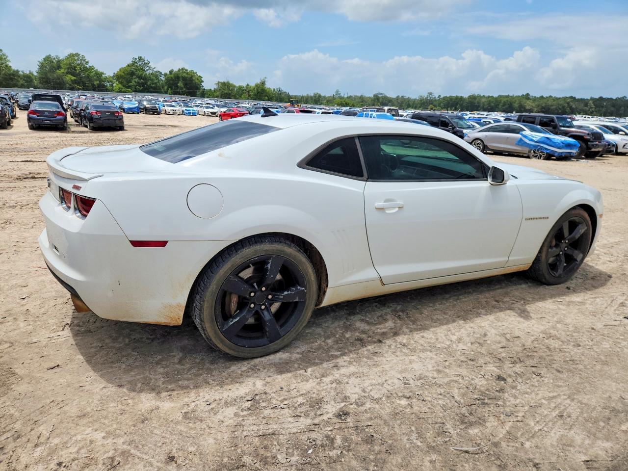 2011 Chevrolet Camaro 2ss White vin: 2G1FK1EJ8B9198758
