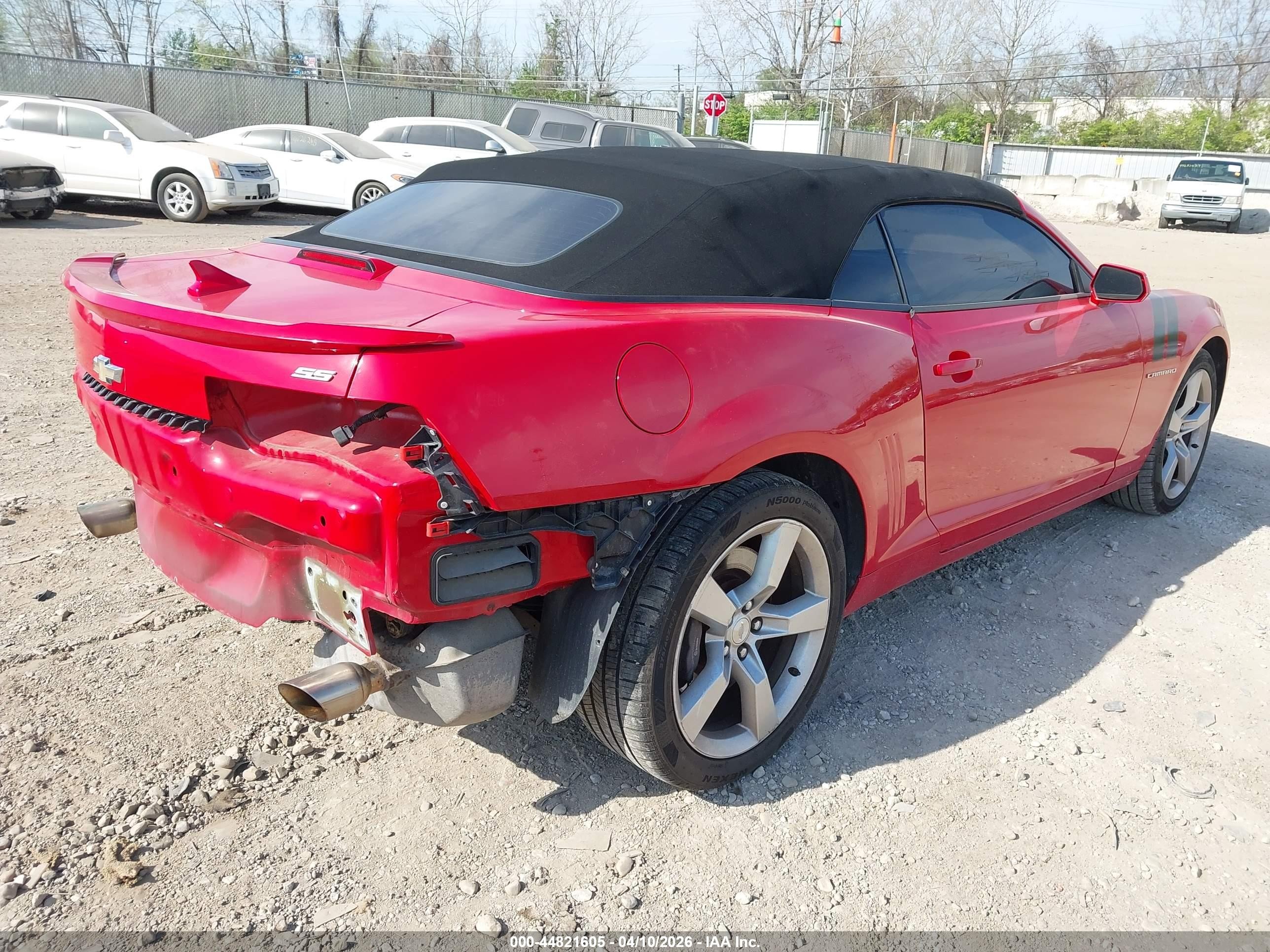 2011 Chevrolet Camaro 2ss Red vin: 2G1FK3DJ4B9185910