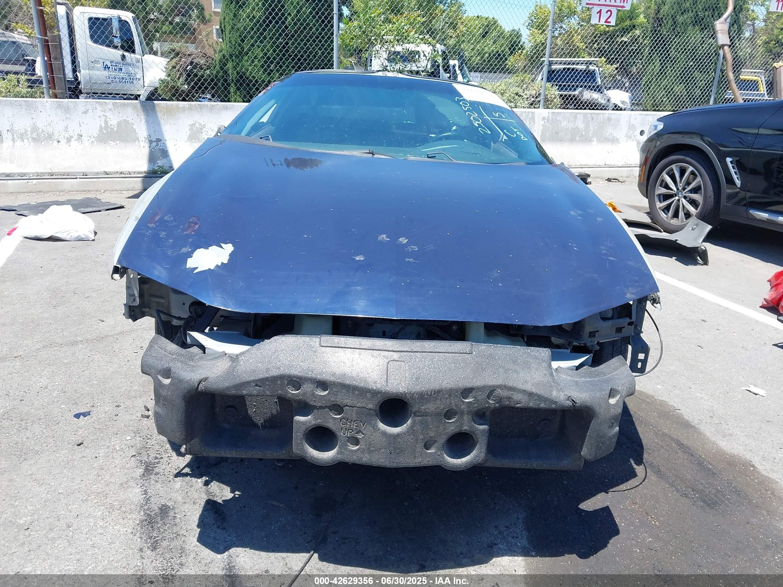 1998 Chevrolet Camaro Z28 Blue vin: 2G1FP22G0W2125995