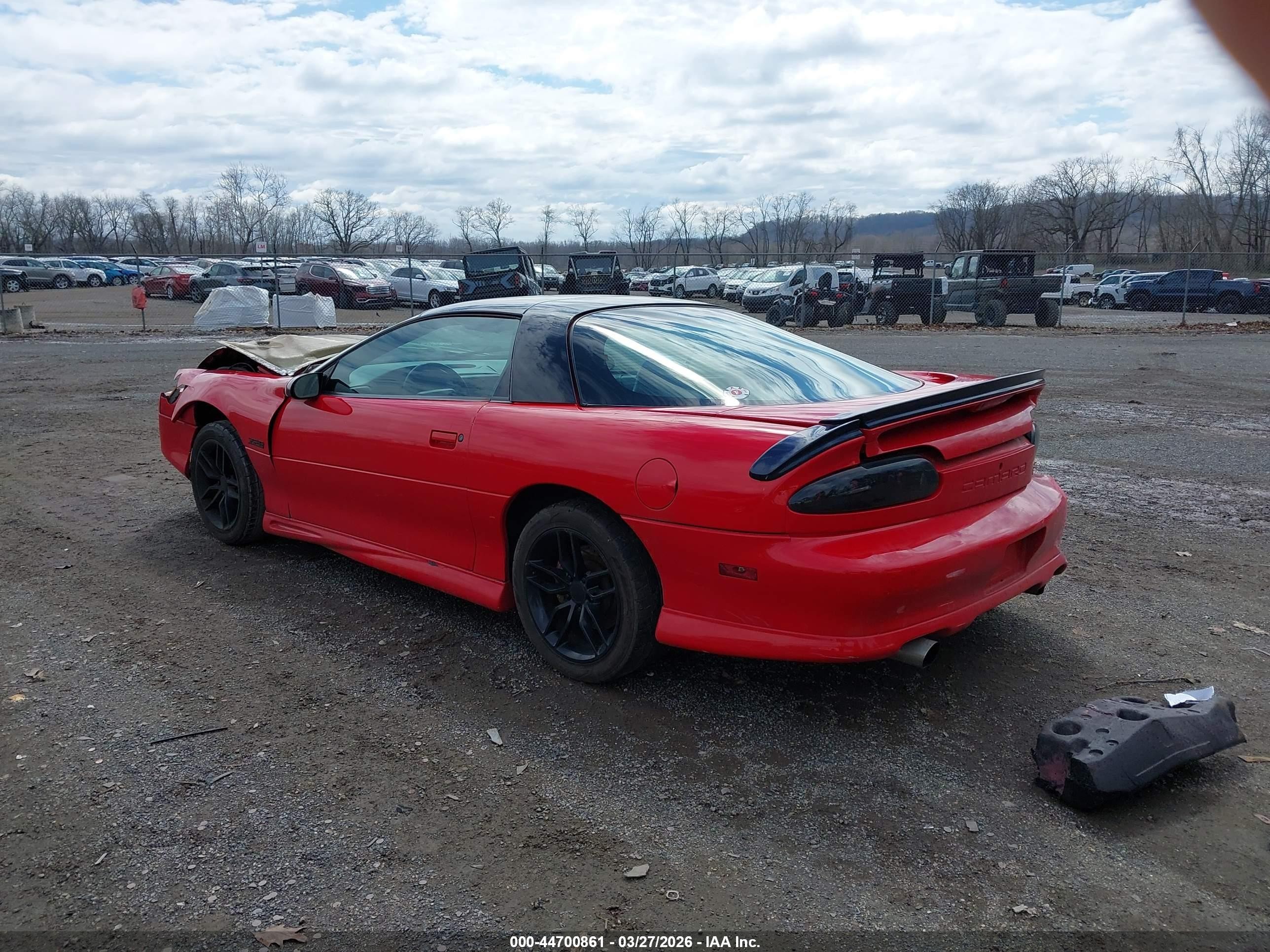 1998 Chevrolet Camaro Z28 Red vin: 2G1FP22G1W2153482