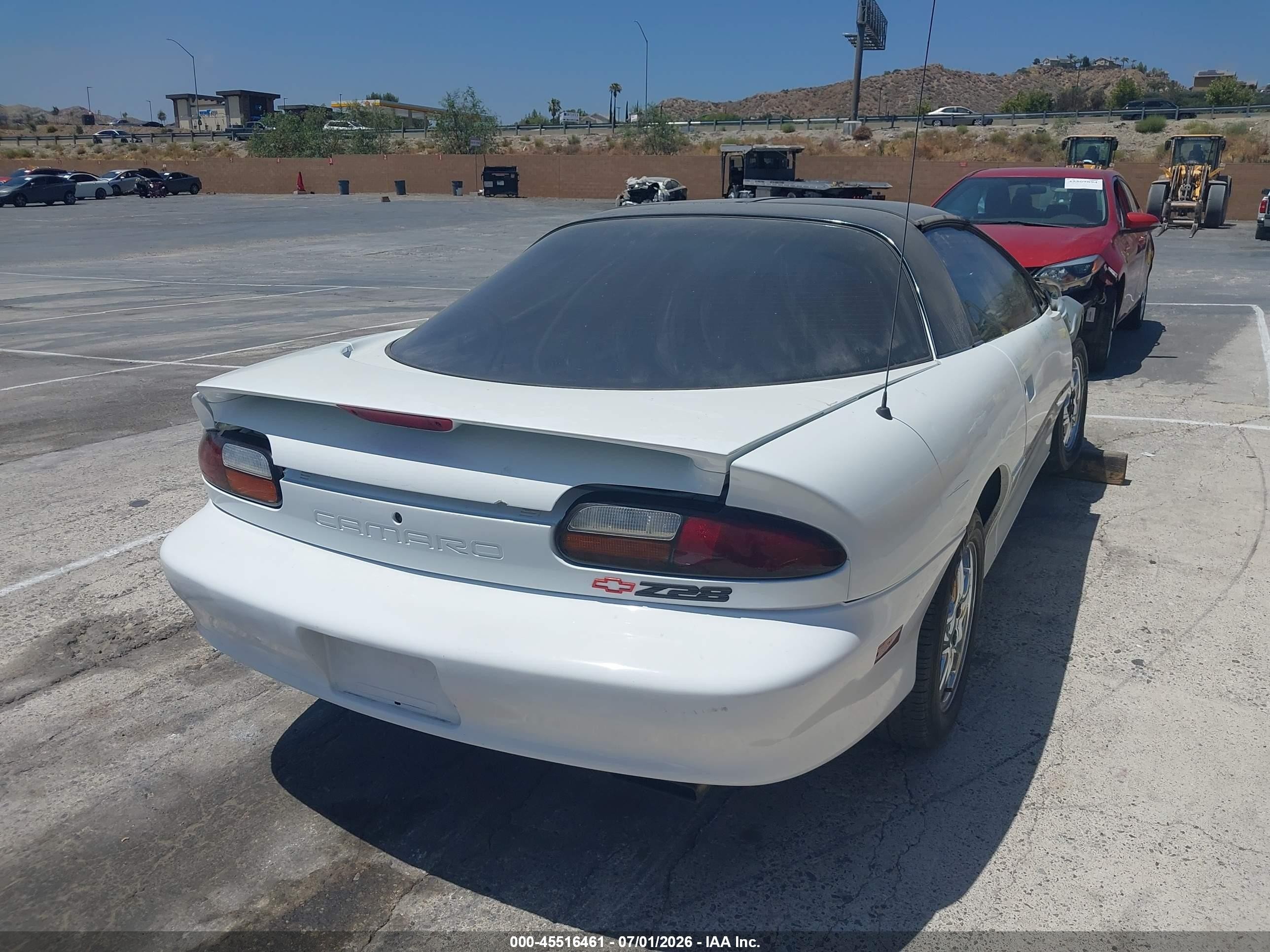 1999 Chevrolet Camaro Z28 White vin: 2G1FP22G1X2141771
