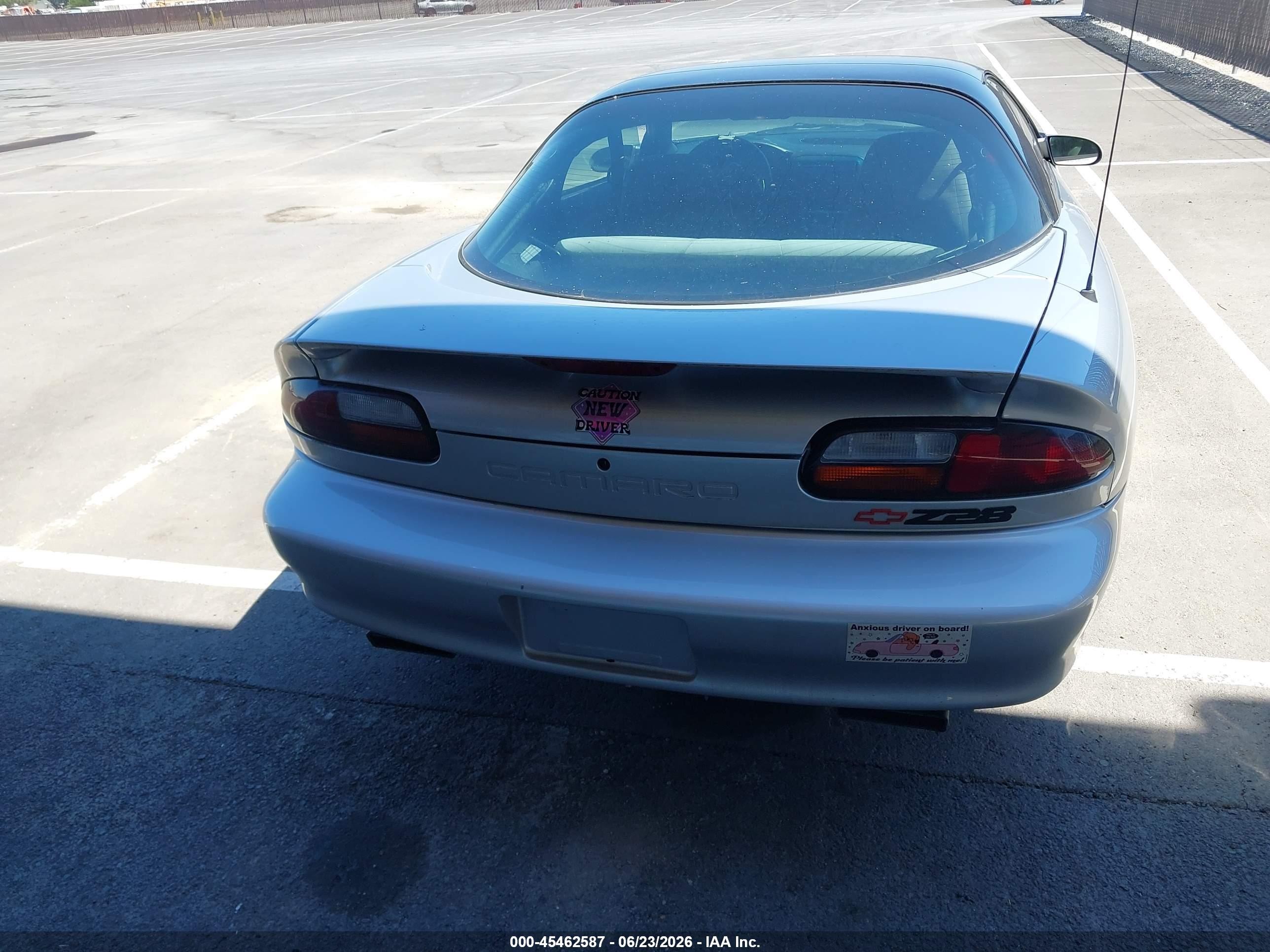 2002 Chevrolet Camaro Z28 Silver vin: 2G1FP22G222127256