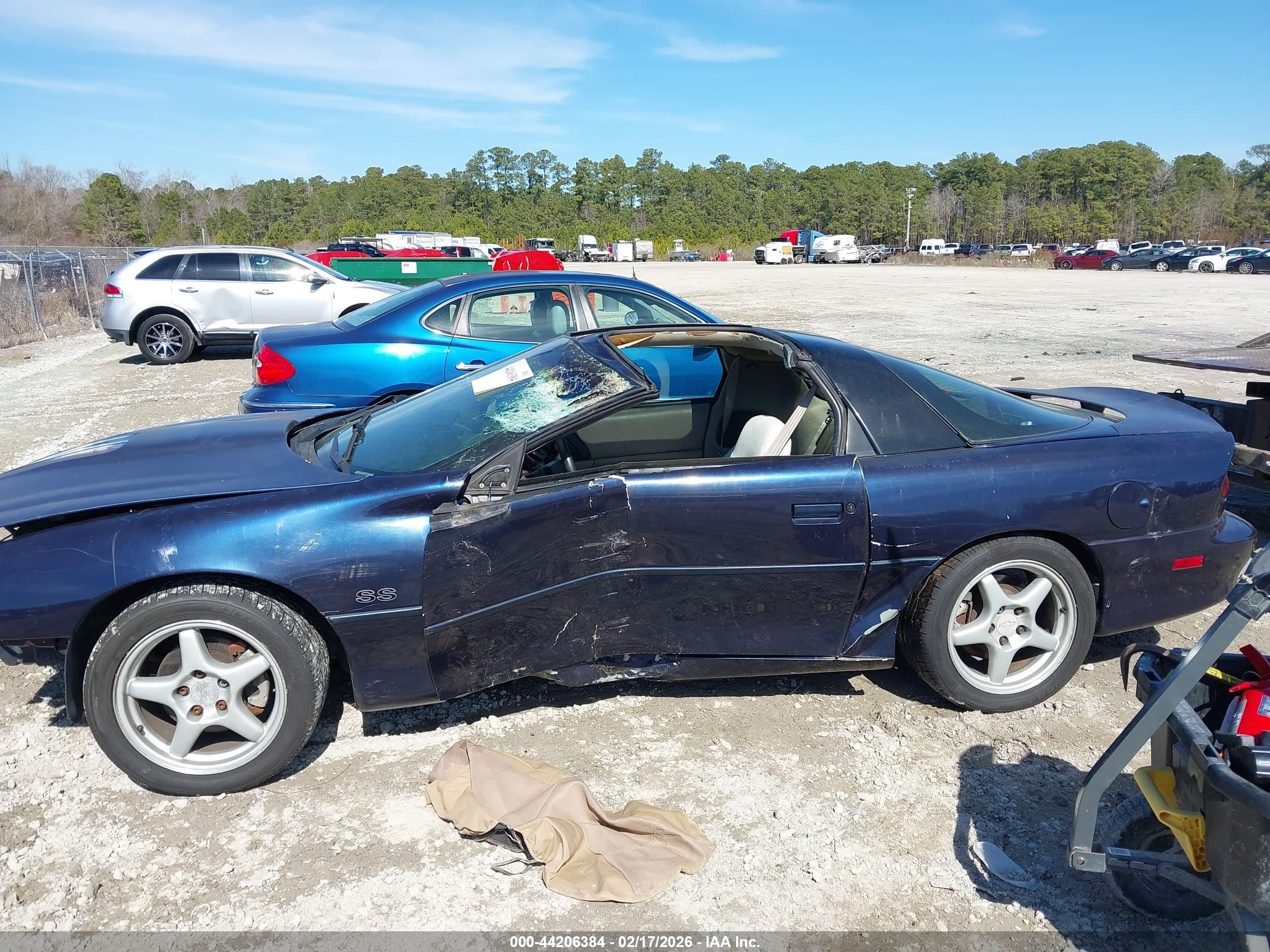 1998 Chevrolet Camaro Z28 Blue vin: 2G1FP22G2W2133984