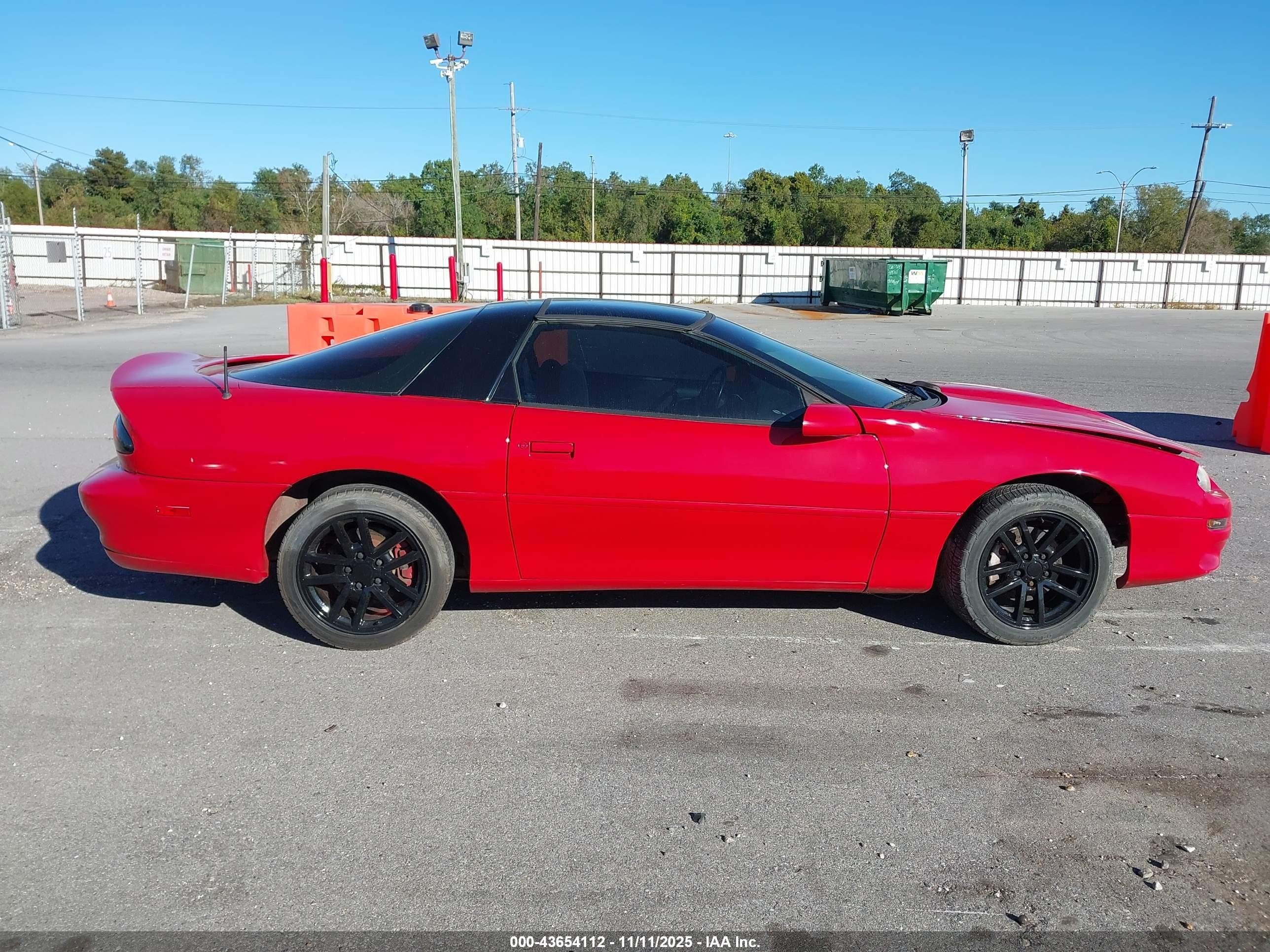 1998 Chevrolet Camaro Z28 Red vin: 2G1FP22G2W2153667