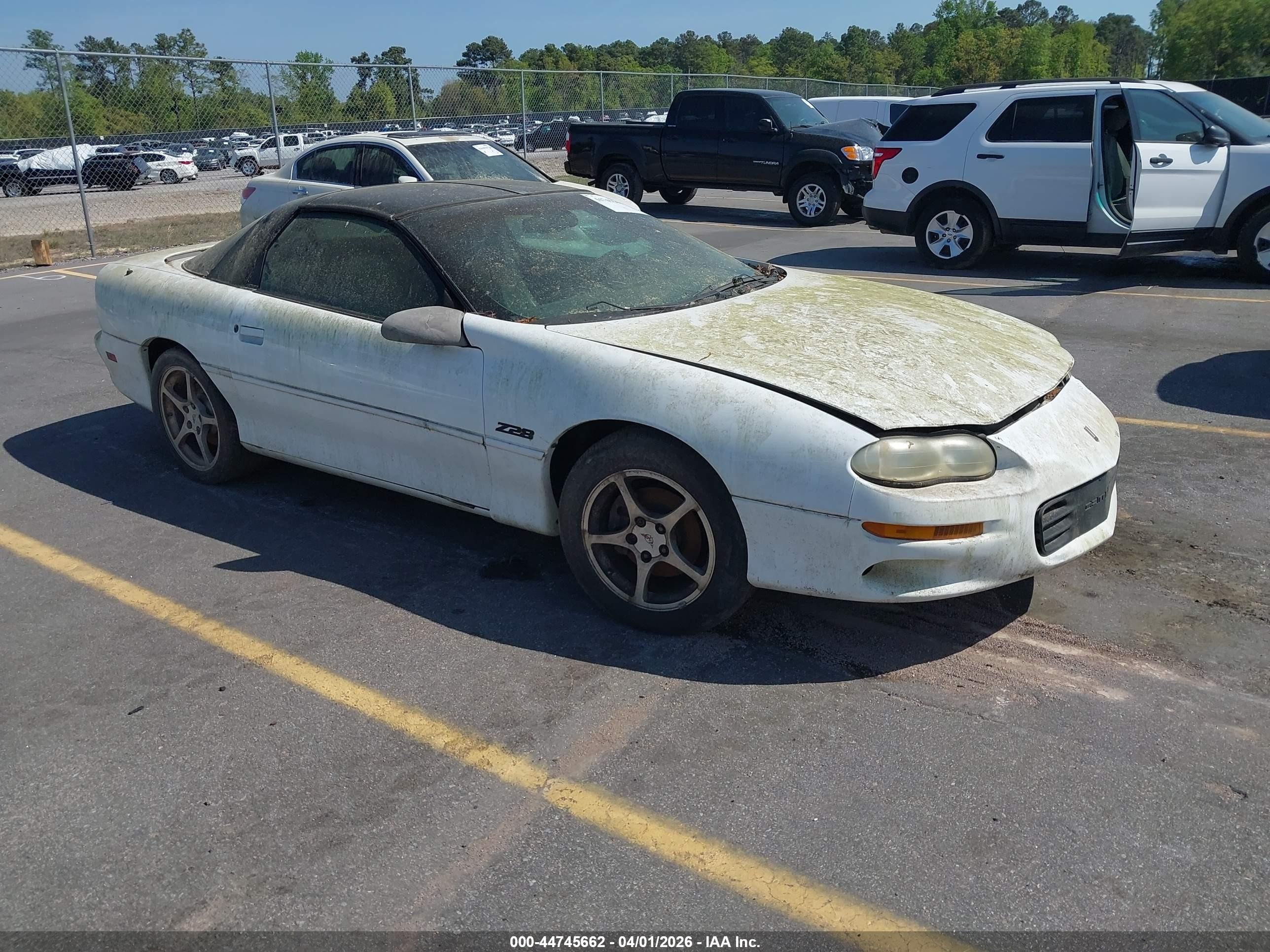 1999 Chevrolet Camaro Z28 White vin: 2G1FP22G2X2130326