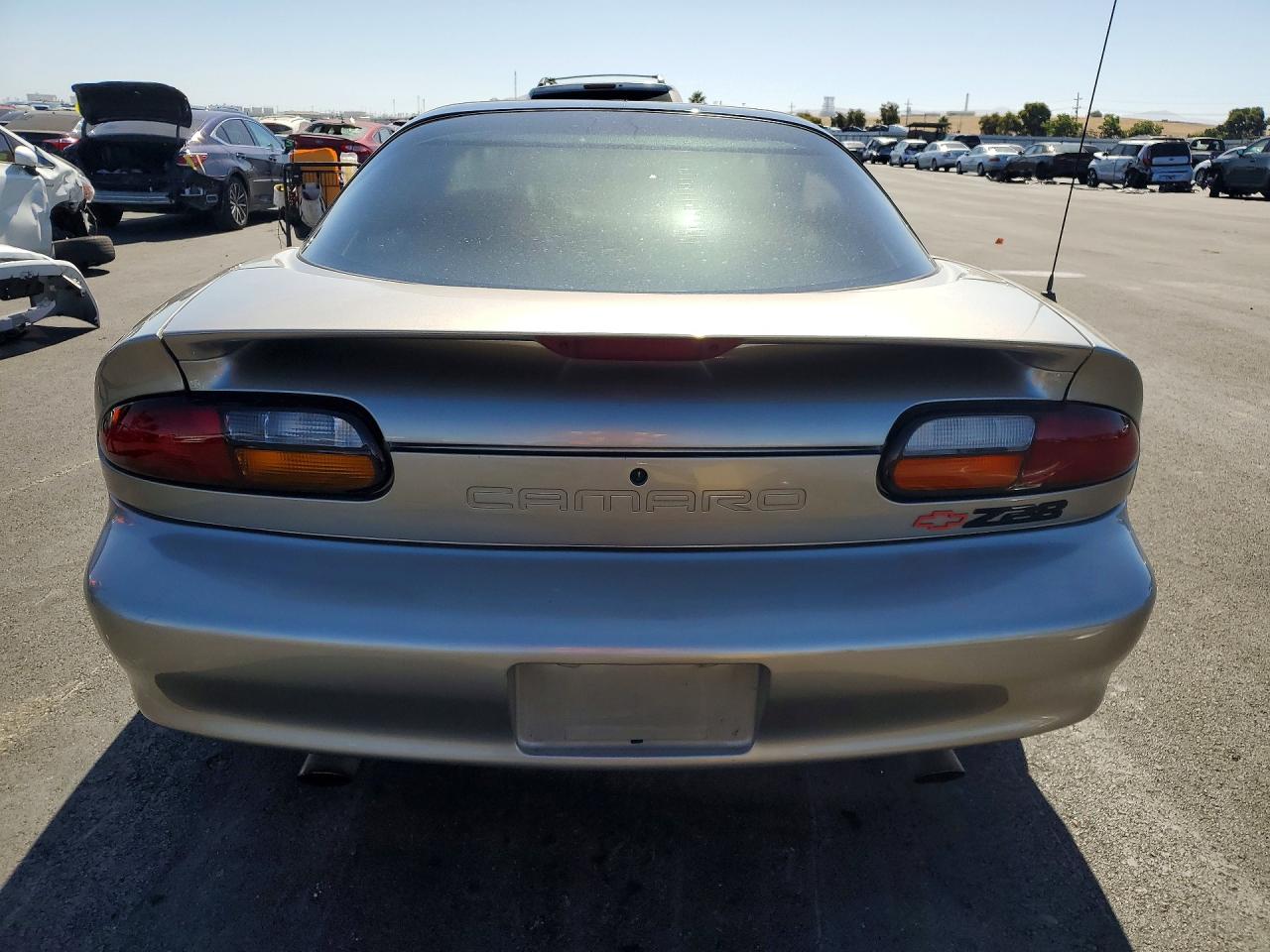 2001 Chevrolet Camaro Z28 Beige vin: 2G1FP22G312102252