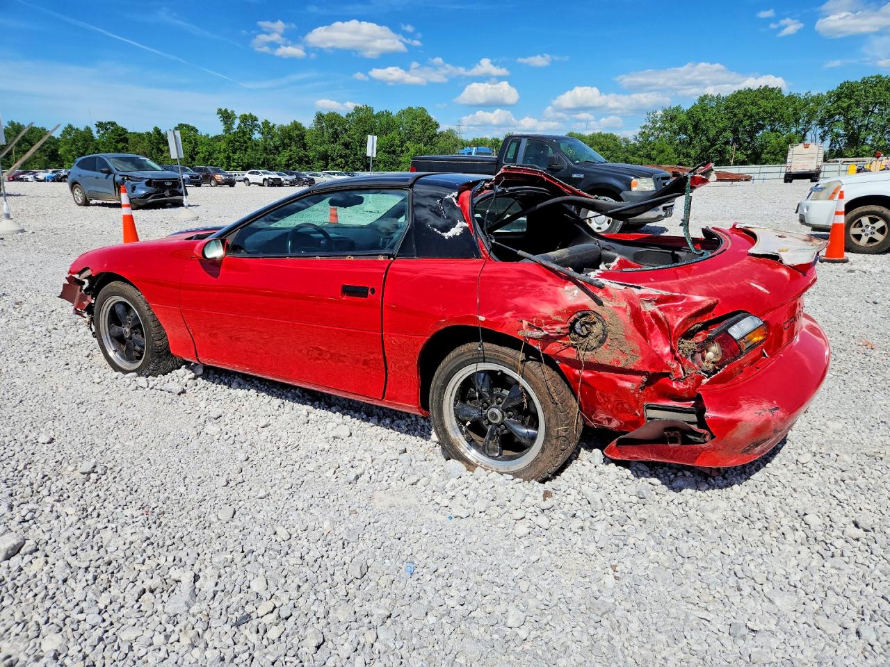 2000 Chevrolet Camaro Z28 Red vin: 2G1FP22G4Y2100861