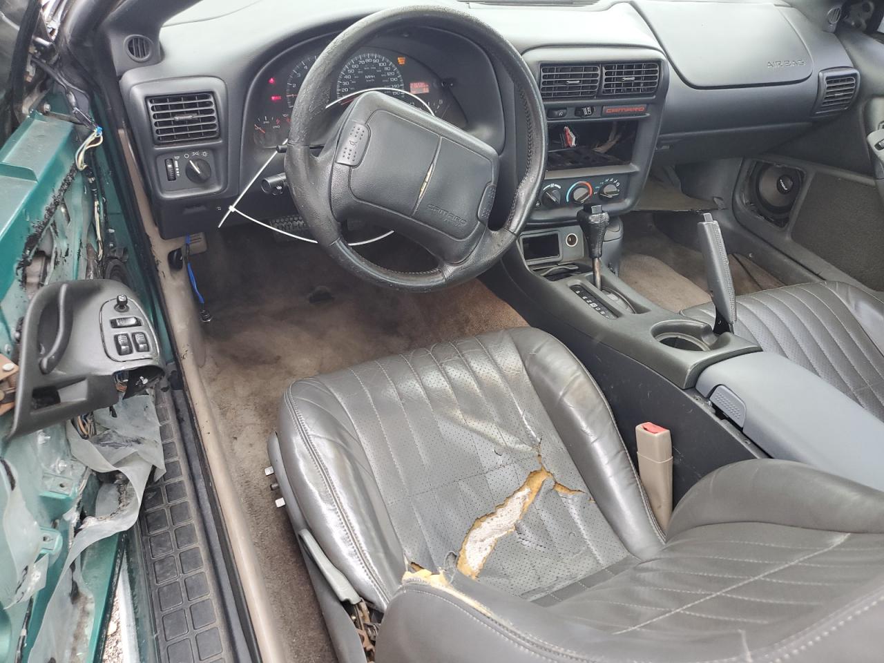 1998 Chevrolet Camaro Белый vin: 2G1FP22G6W2108778