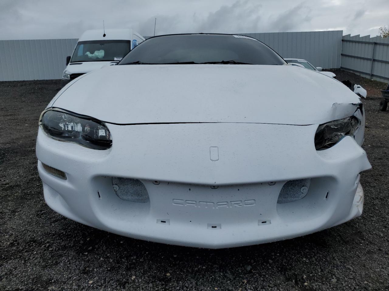 1998 Chevrolet Camaro Белый vin: 2G1FP22G6W2108778