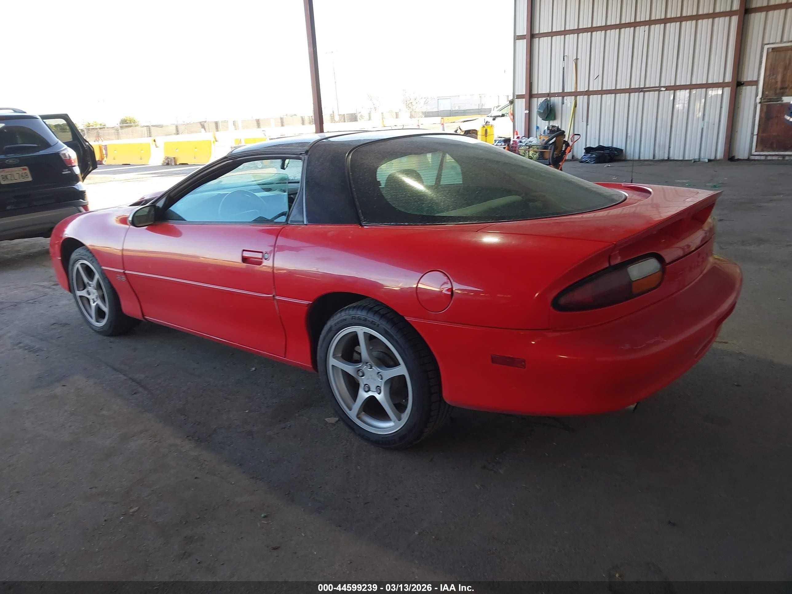 1999 Chevrolet Camaro Z28 Красный vin: 2G1FP22G6X2116137