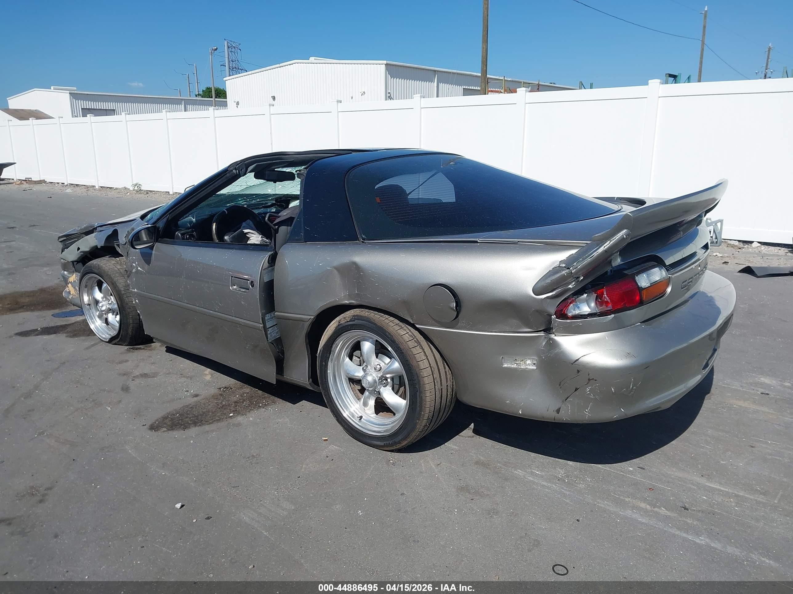1999 Chevrolet Camaro Z28 Silver vin: 2G1FP22G7X2110377