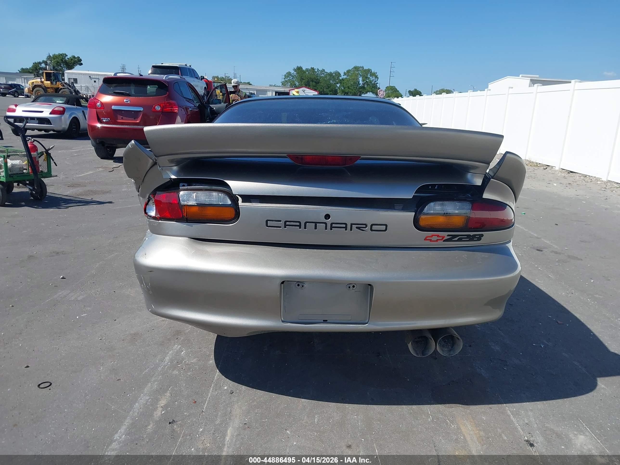 1999 Chevrolet Camaro Z28 Silver vin: 2G1FP22G7X2110377
