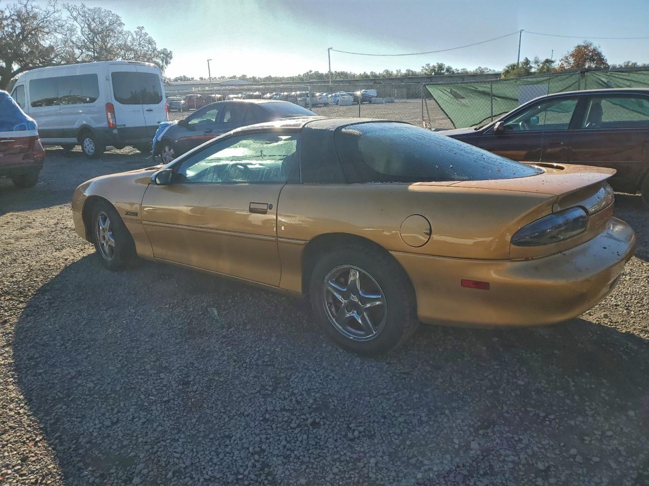 1998 Chevrolet Camaro Z28 Золотой vin: 2G1FP22G9W2149602
