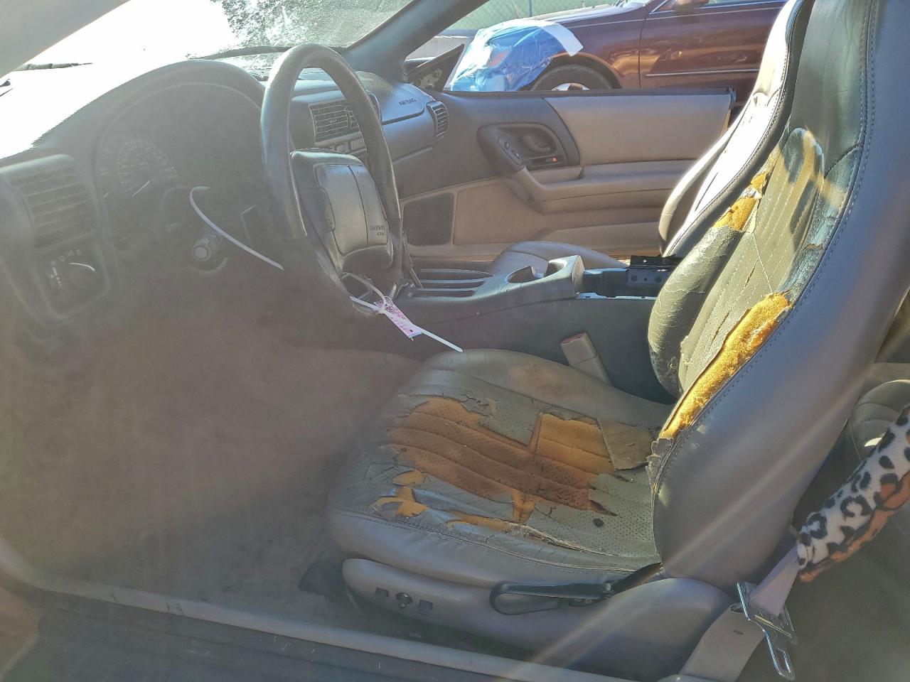1998 Chevrolet Camaro Z28 Золотой vin: 2G1FP22G9W2149602