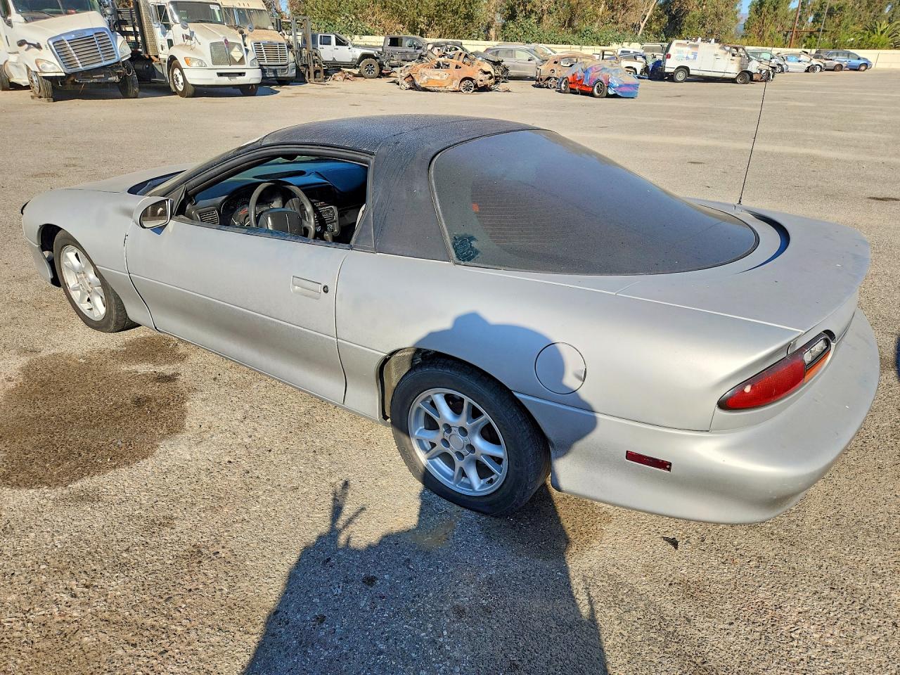 2000 Chevrolet Camaro Z28 Серебряный vin: 2G1FP22G9Y2132222
