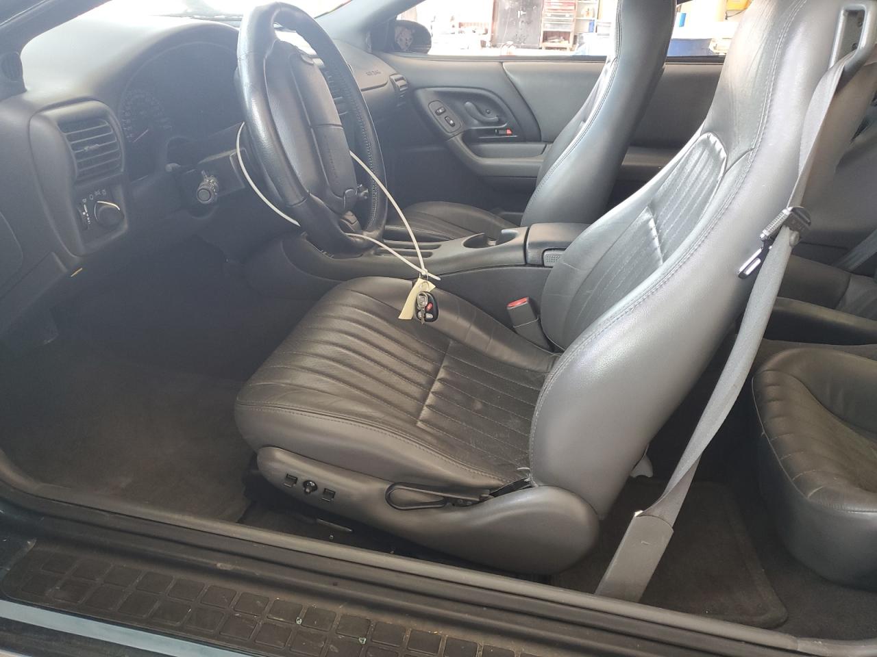 1998 Chevrolet Camaro Z28 Green vin: 2G1FP22GXW2114857