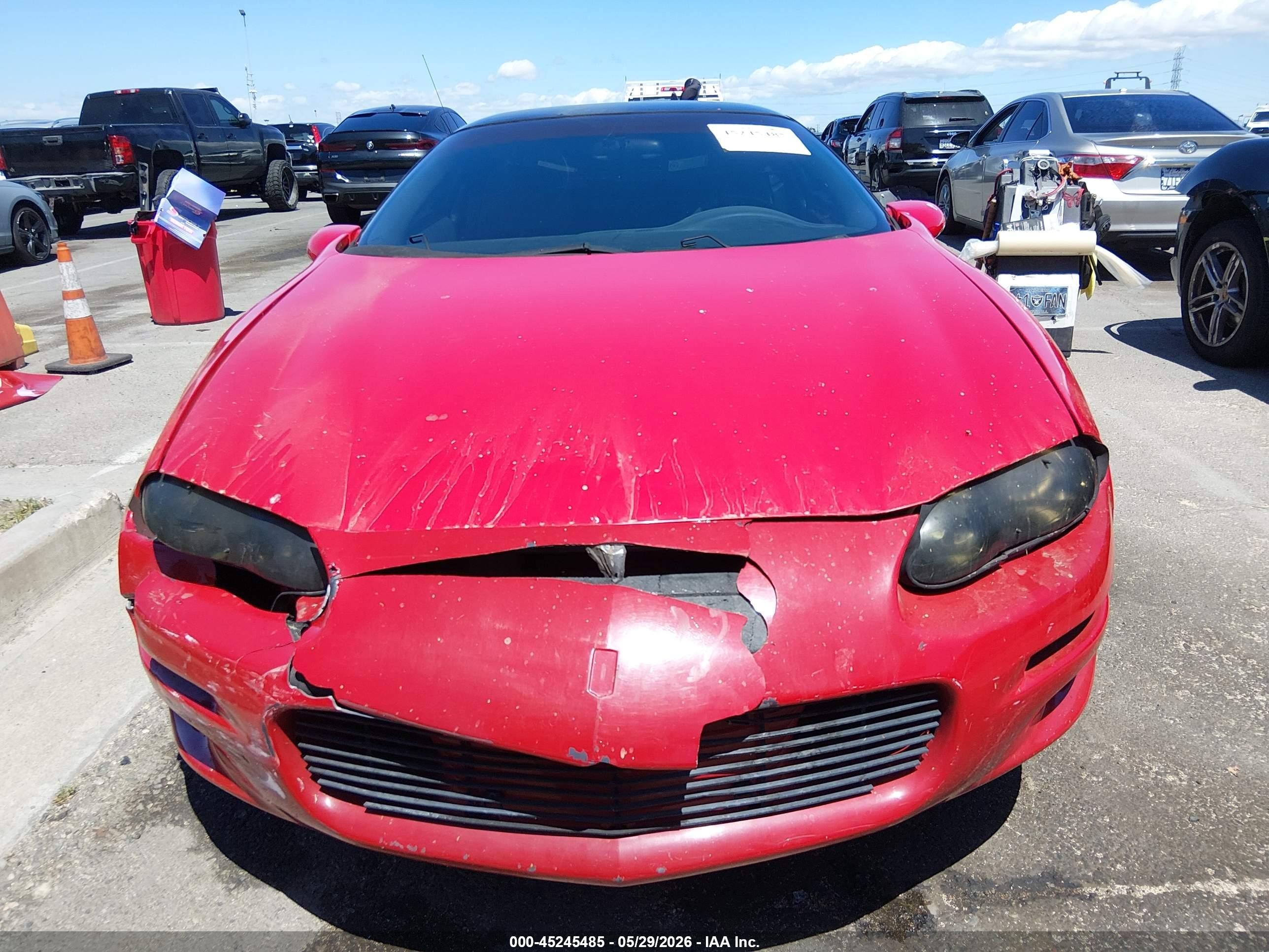 2002 Chevrolet Camaro   Red vin: 2G1FP22K022170692