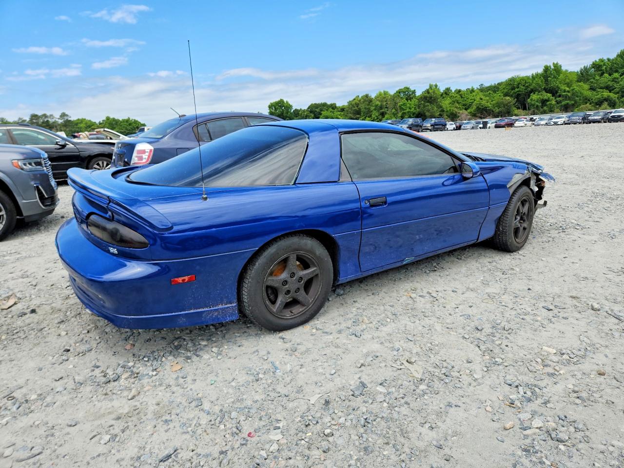 1997 Chevrolet Camaro Base Blue vin: 2G1FP22K0V2103434
