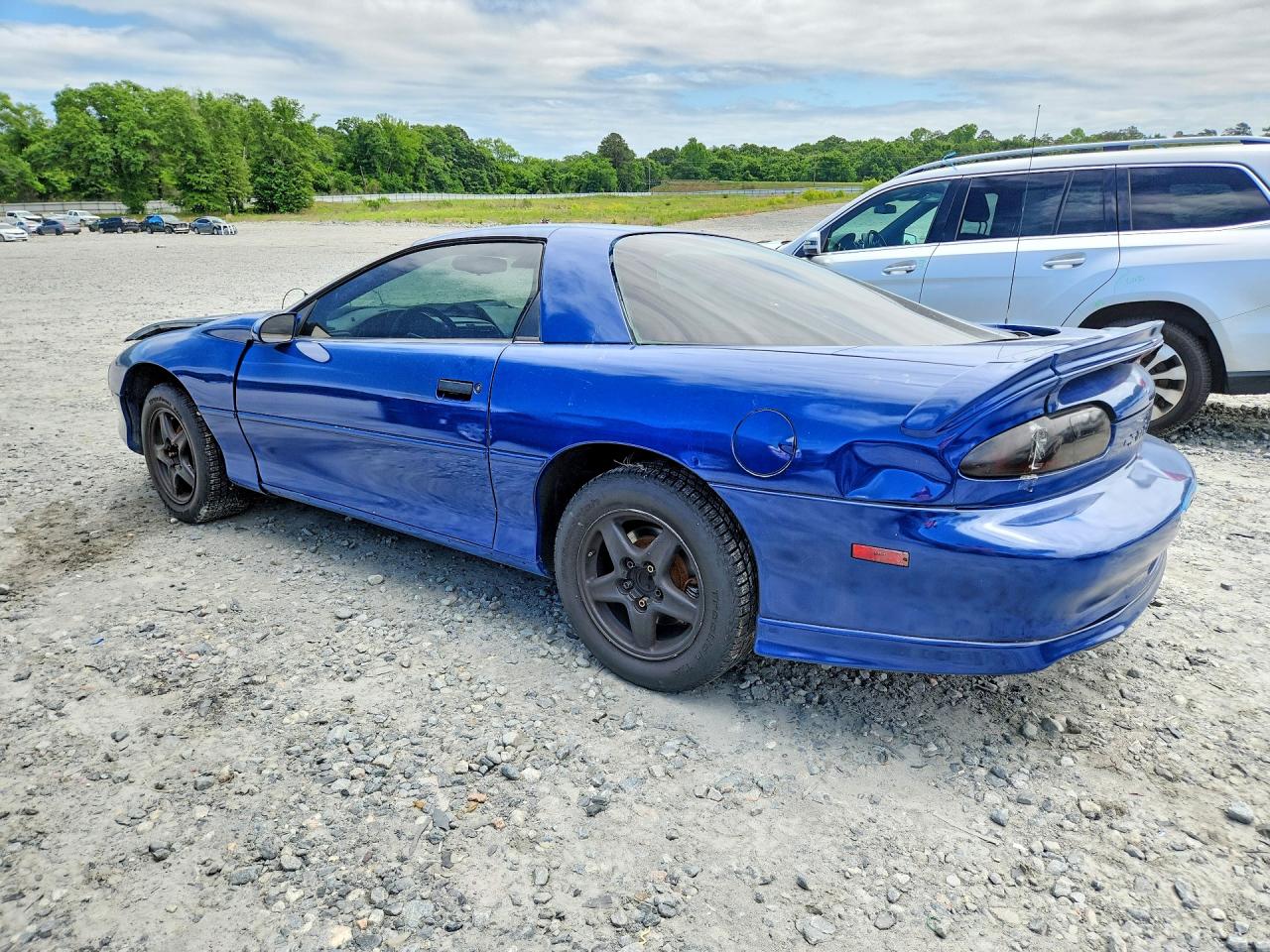 1997 Chevrolet Camaro Base Blue vin: 2G1FP22K0V2103434