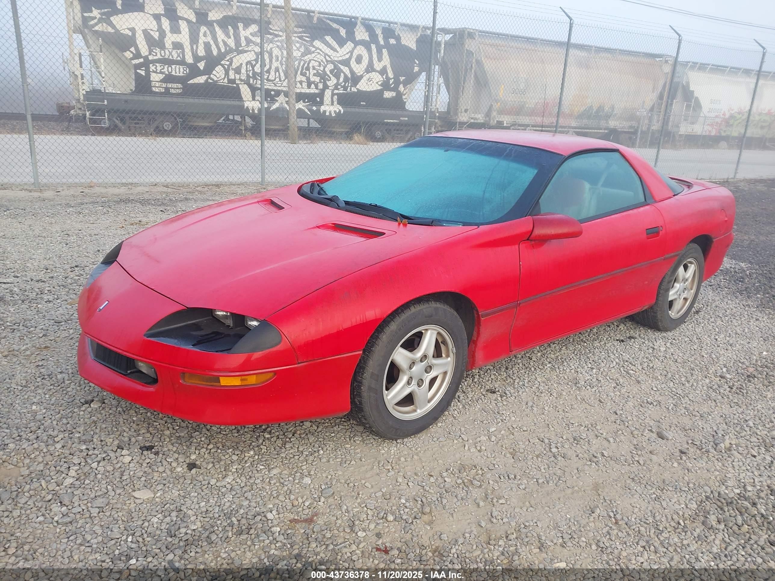 1997 Chevrolet Camaro   Red vin: 2G1FP22K0V2154853