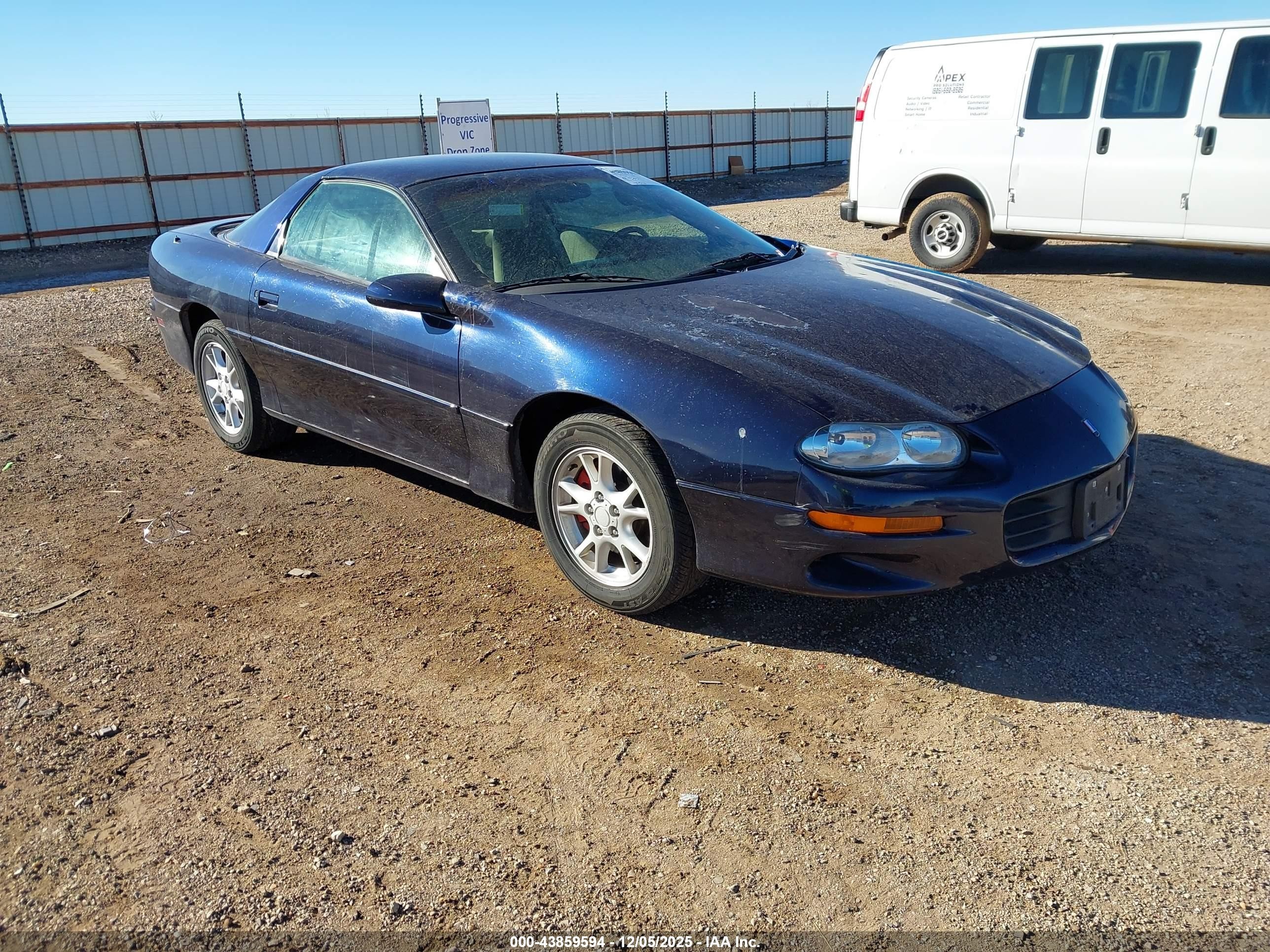 1999 Chevrolet Camaro   Blue vin: 2G1FP22K0X2119068