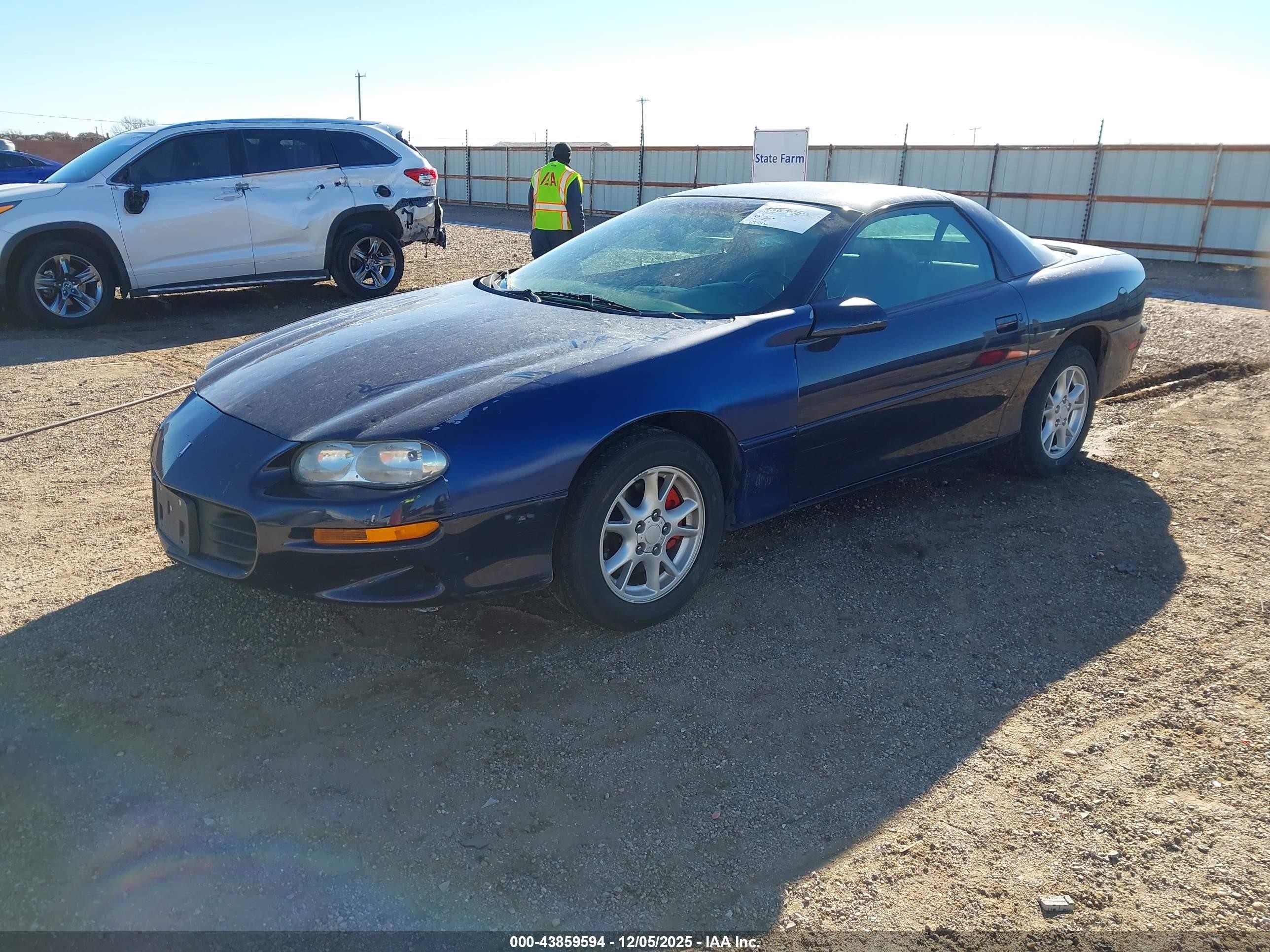 1999 Chevrolet Camaro   Blue vin: 2G1FP22K0X2119068