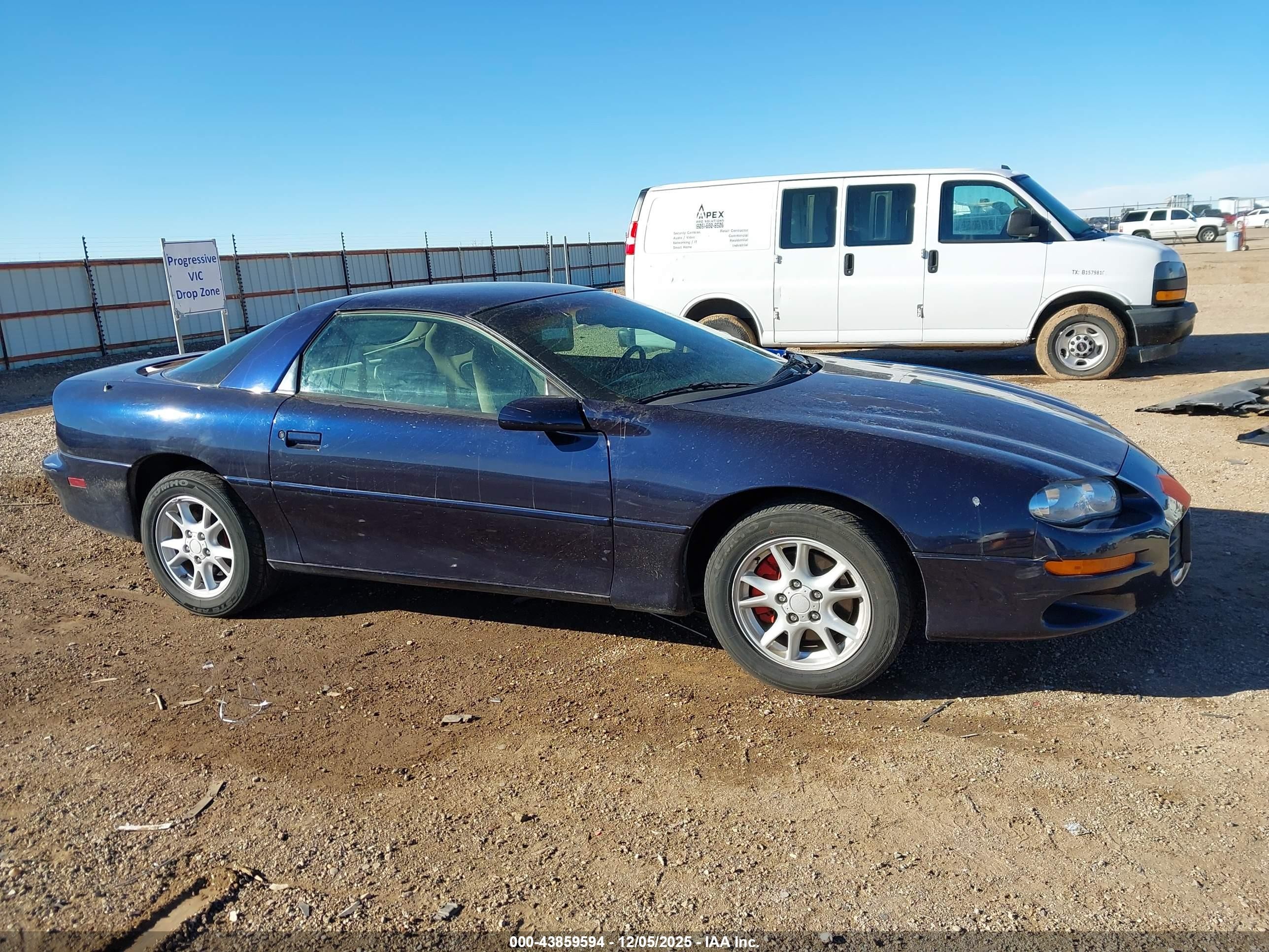 1999 Chevrolet Camaro   Blue vin: 2G1FP22K0X2119068