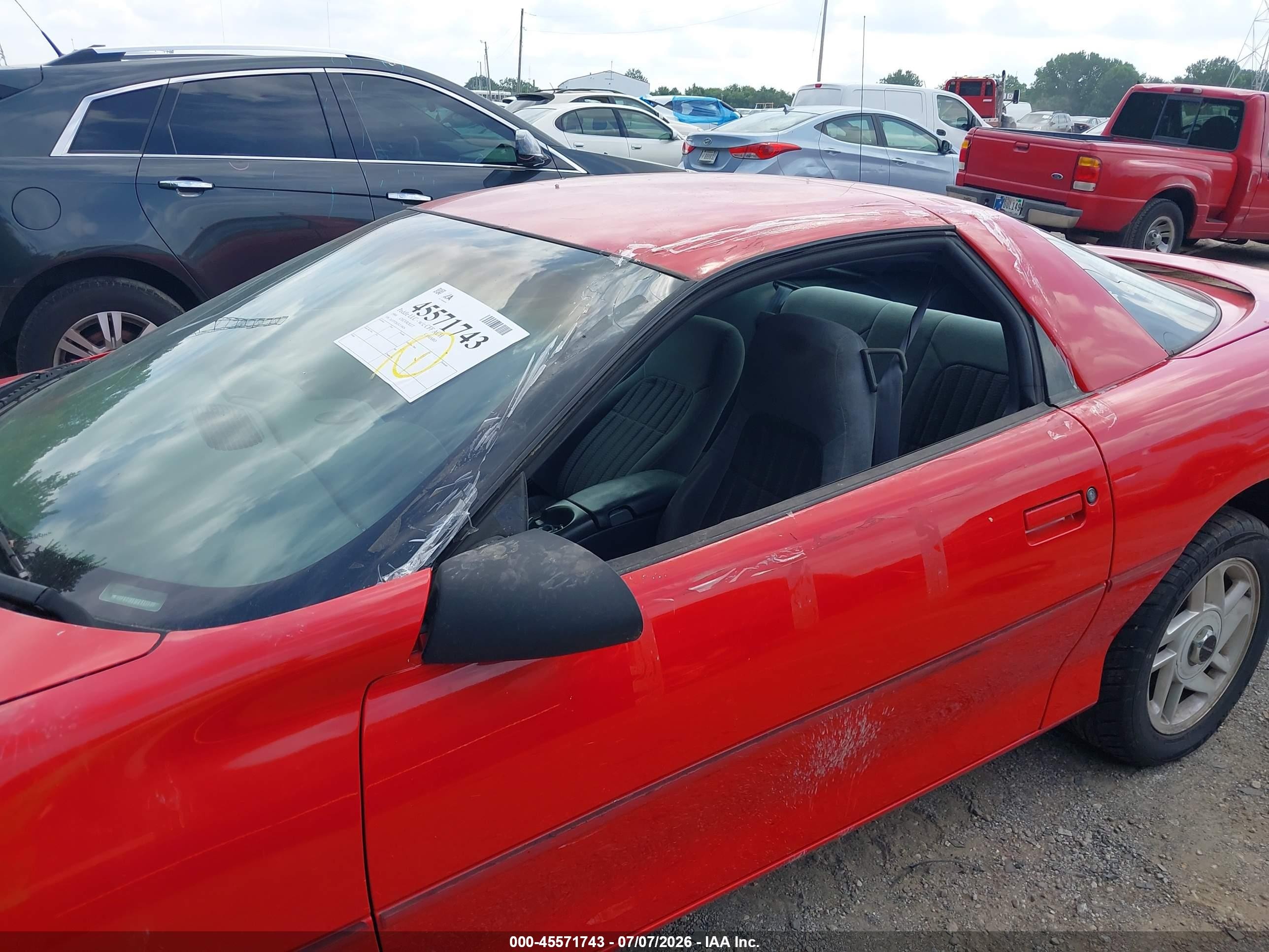 1999 Chevrolet Camaro   Red vin: 2G1FP22K0X2124626
