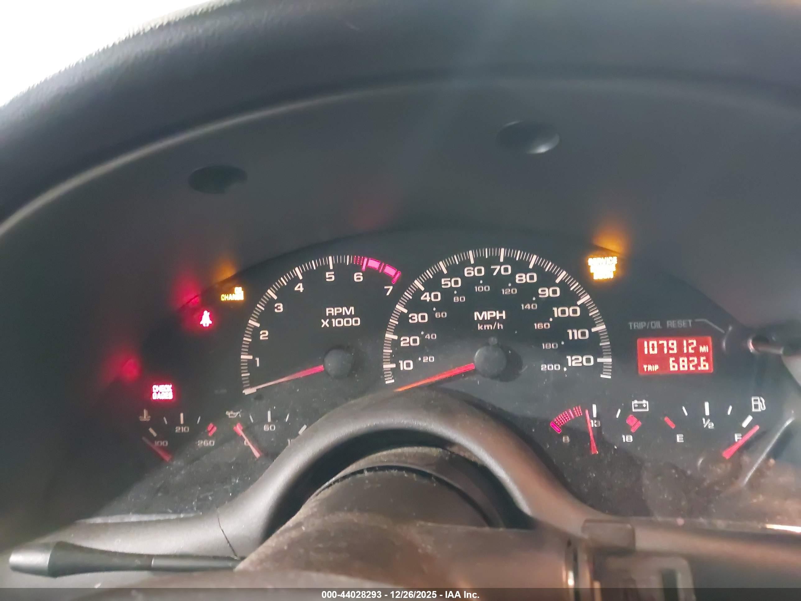 2002 Chevrolet Camaro   Коричневый vin: 2G1FP22K122109867
