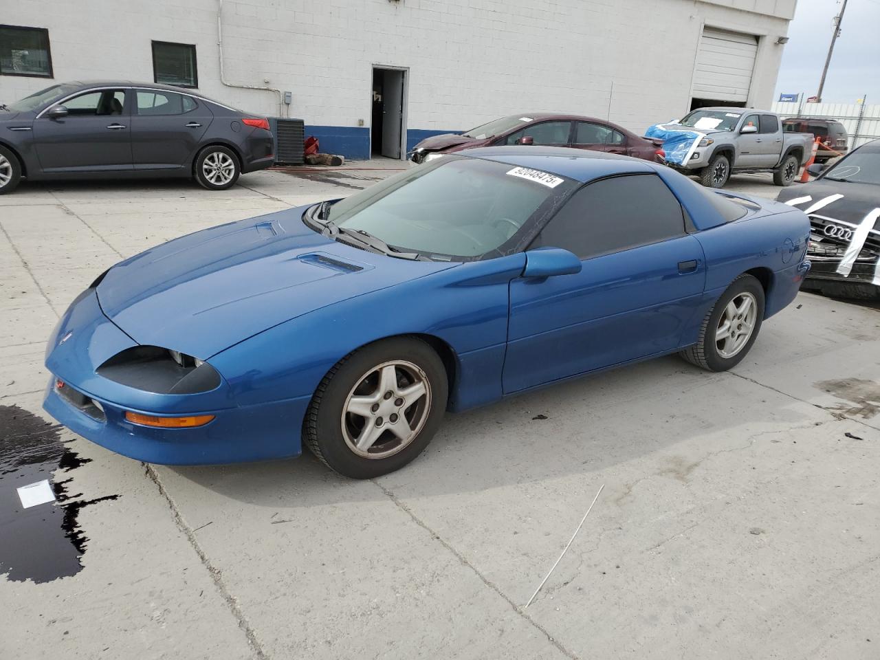 1997 Chevrolet Camaro Base Blue vin: 2G1FP22K1V2115432