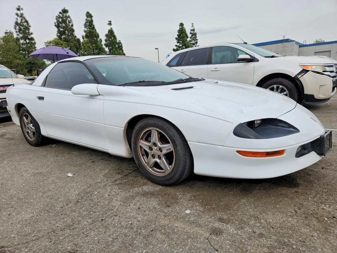 1997 Chevrolet Camaro Base White vin: 2G1FP22K1V2151962