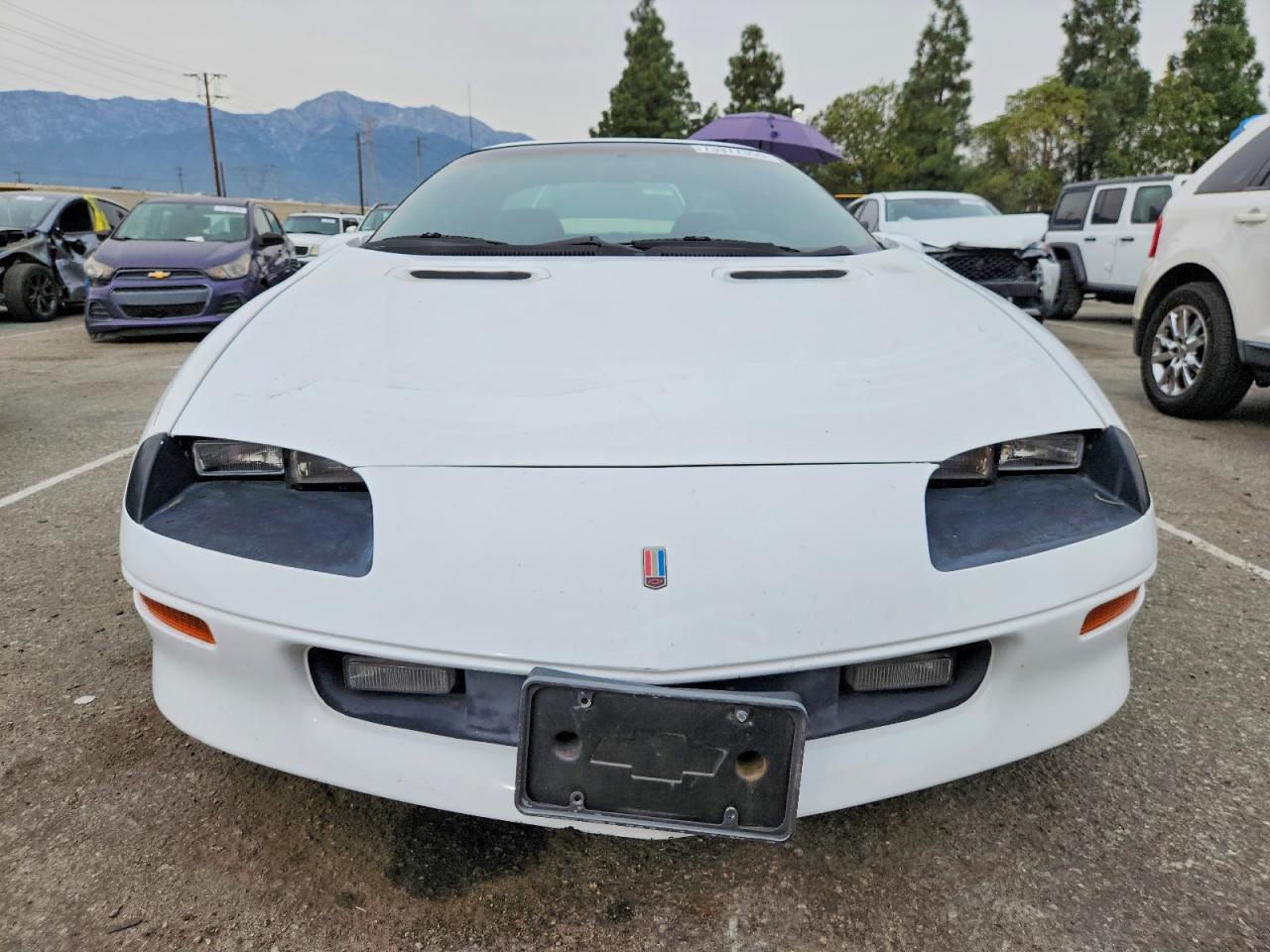 1997 Chevrolet Camaro Base White vin: 2G1FP22K1V2151962