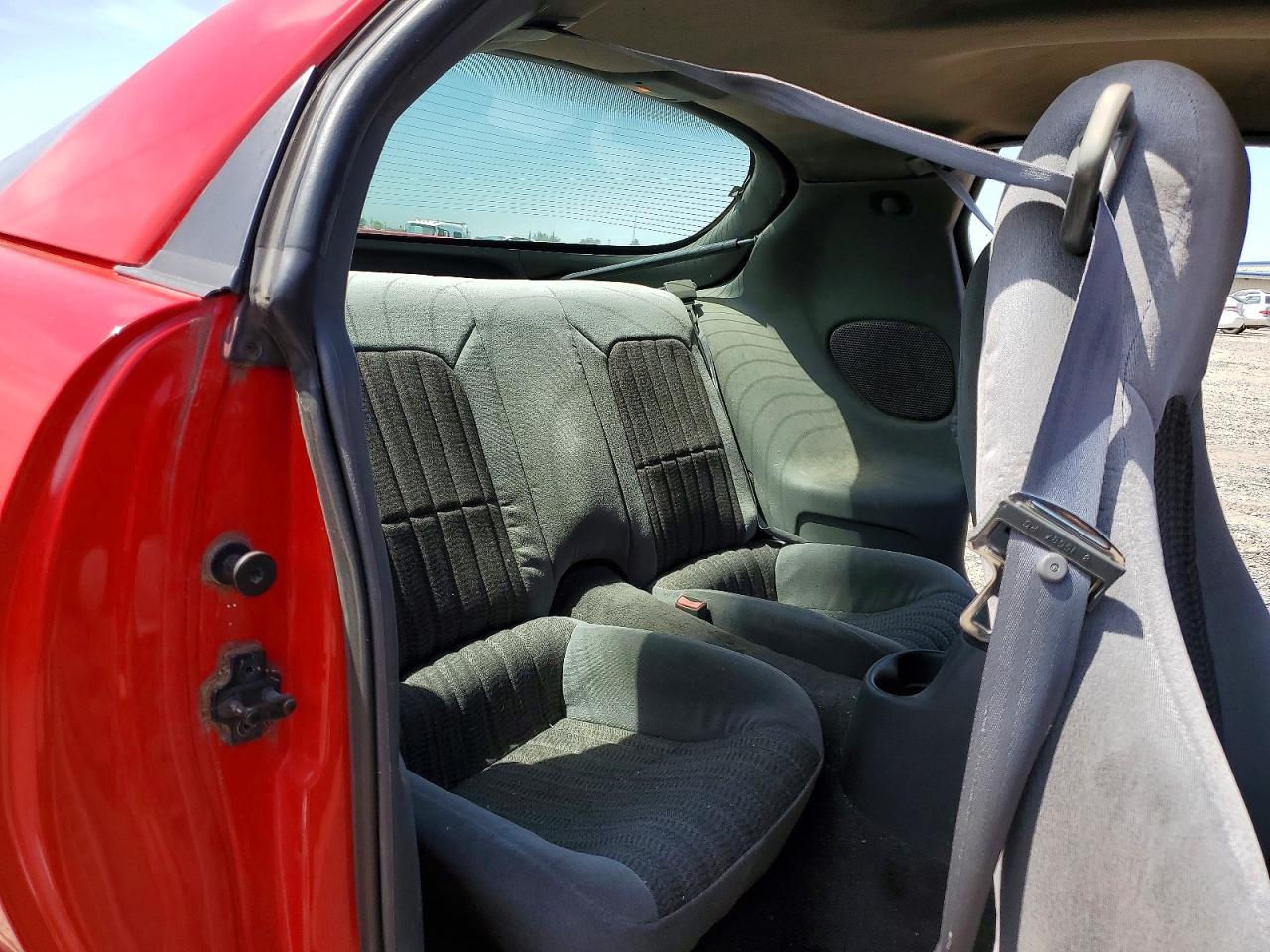 1998 Chev Camaro Red vin: 2G1FP22K1W2101693
