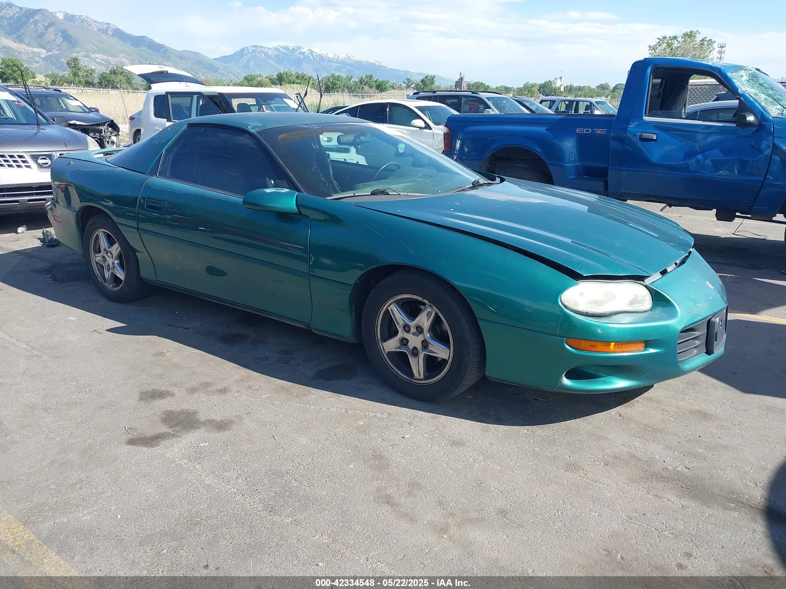 1998 Chevrolet Camaro   Зеленый vin: 2G1FP22K1W2118137