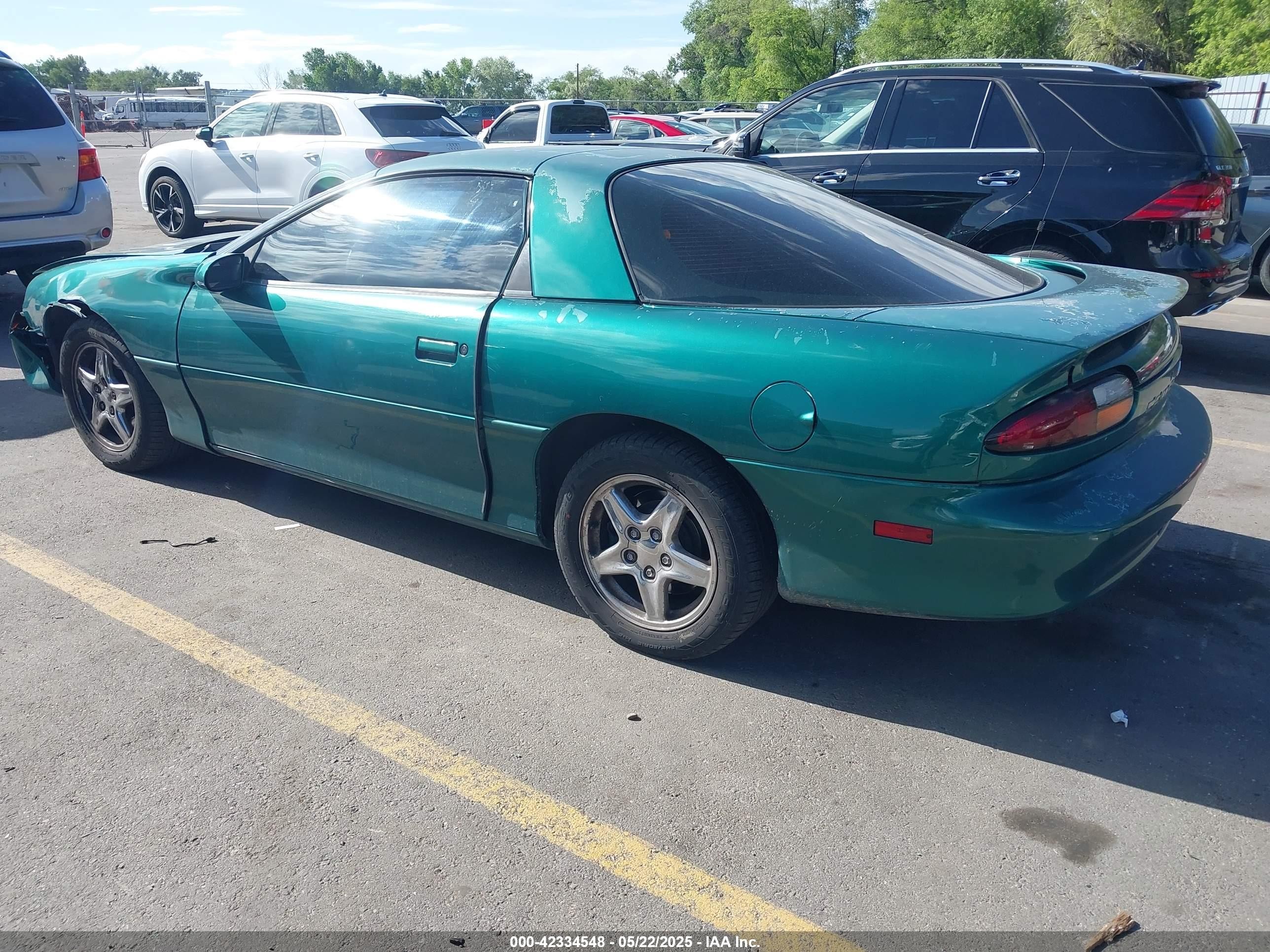 1998 Chevrolet Camaro   Зеленый vin: 2G1FP22K1W2118137