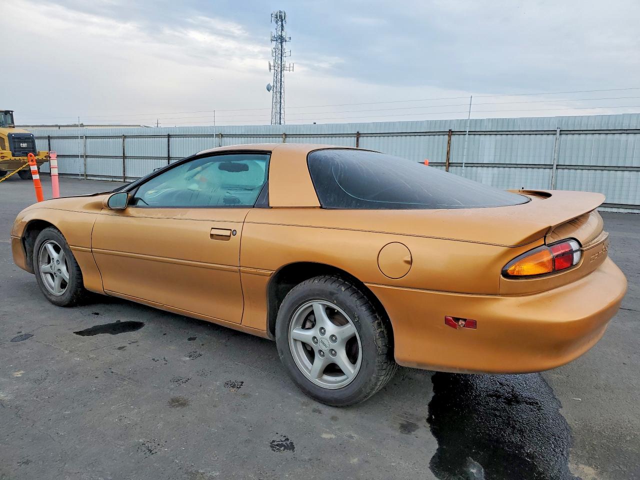 1998 Chevrolet Camaro Orange vin: 2G1FP22K1W2124651
