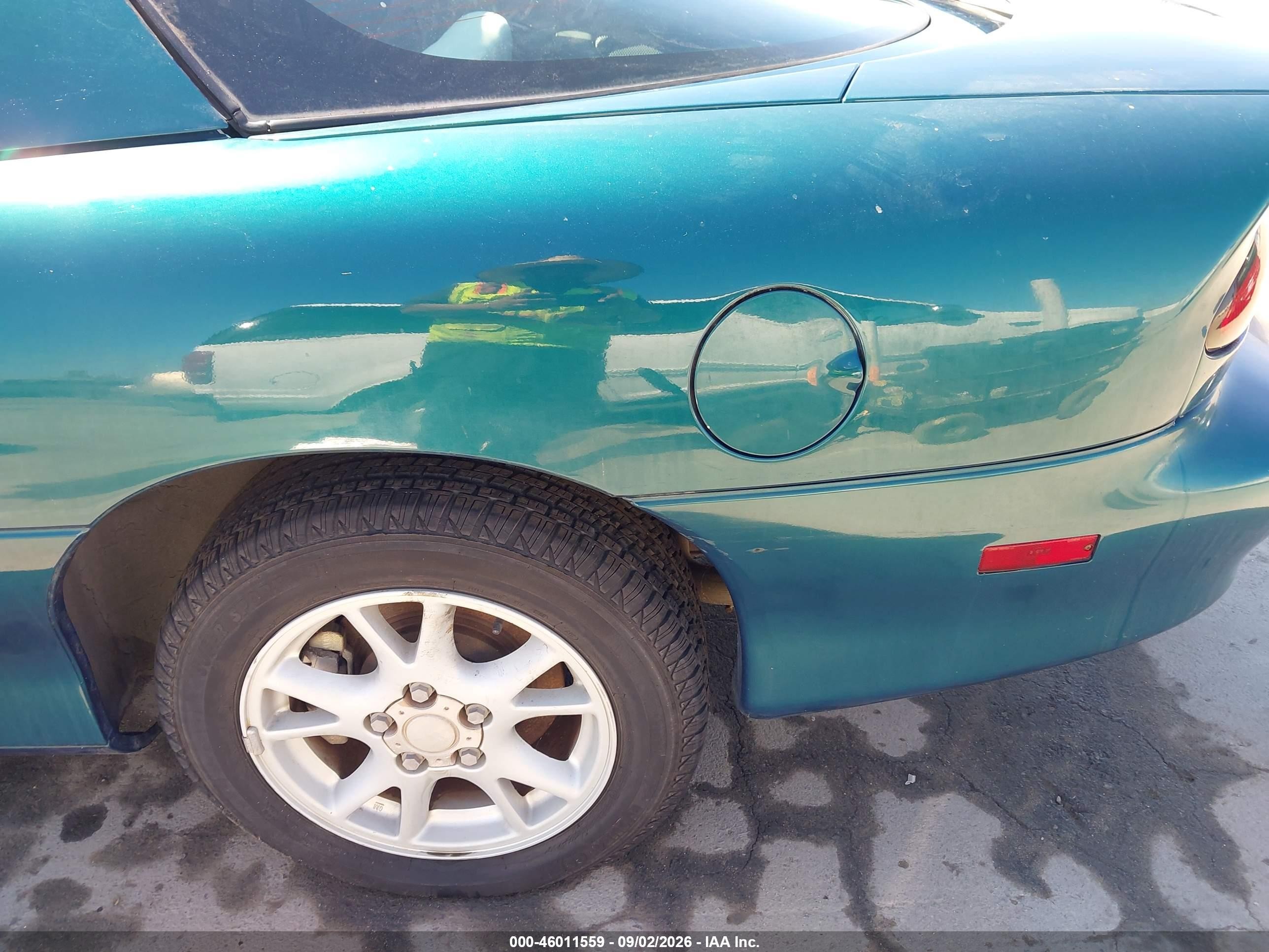 2000 Chevrolet Camaro   Зеленый vin: 2G1FP22K1Y2166322
