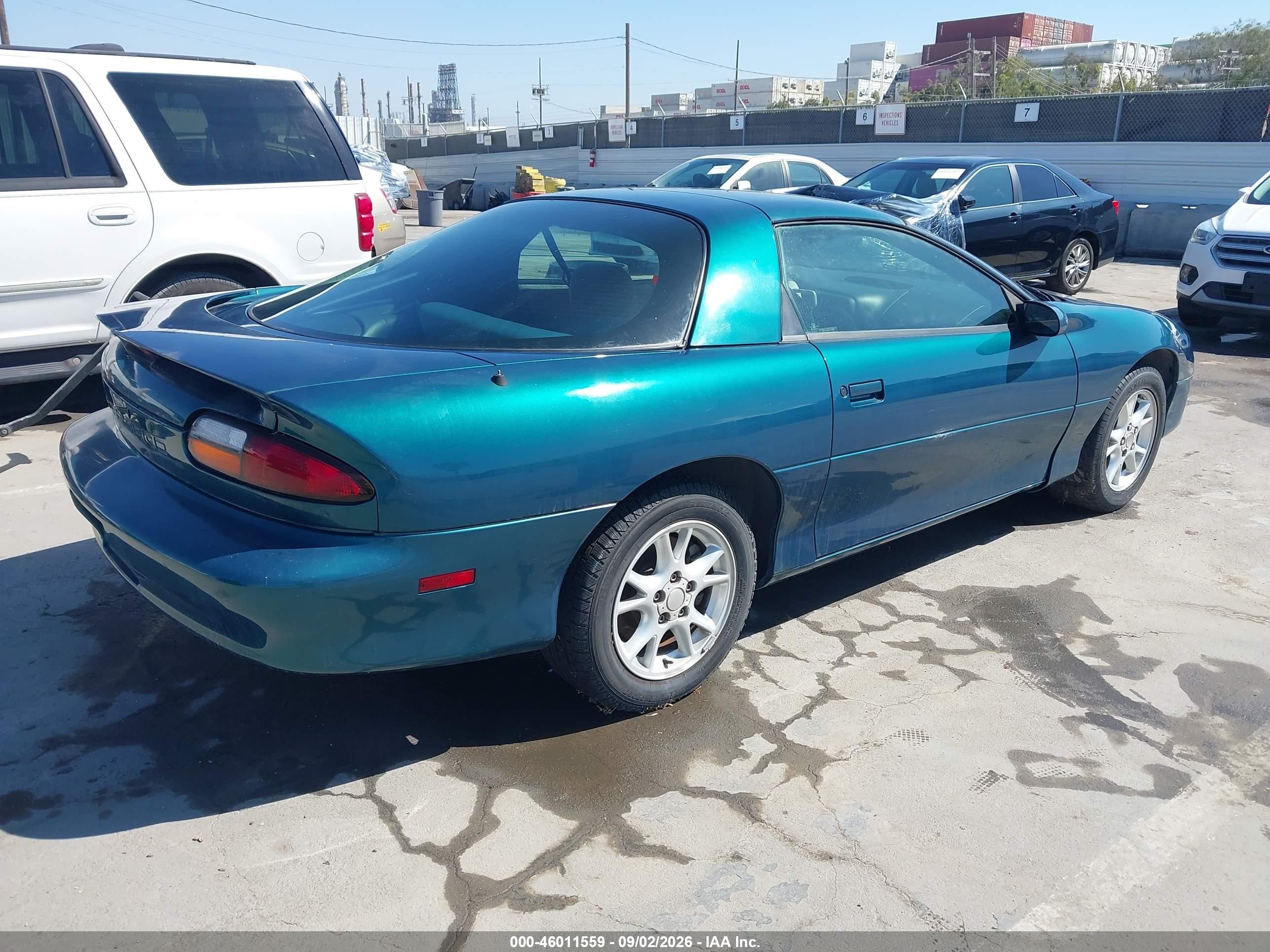 2000 Chevrolet Camaro   Зеленый vin: 2G1FP22K1Y2166322