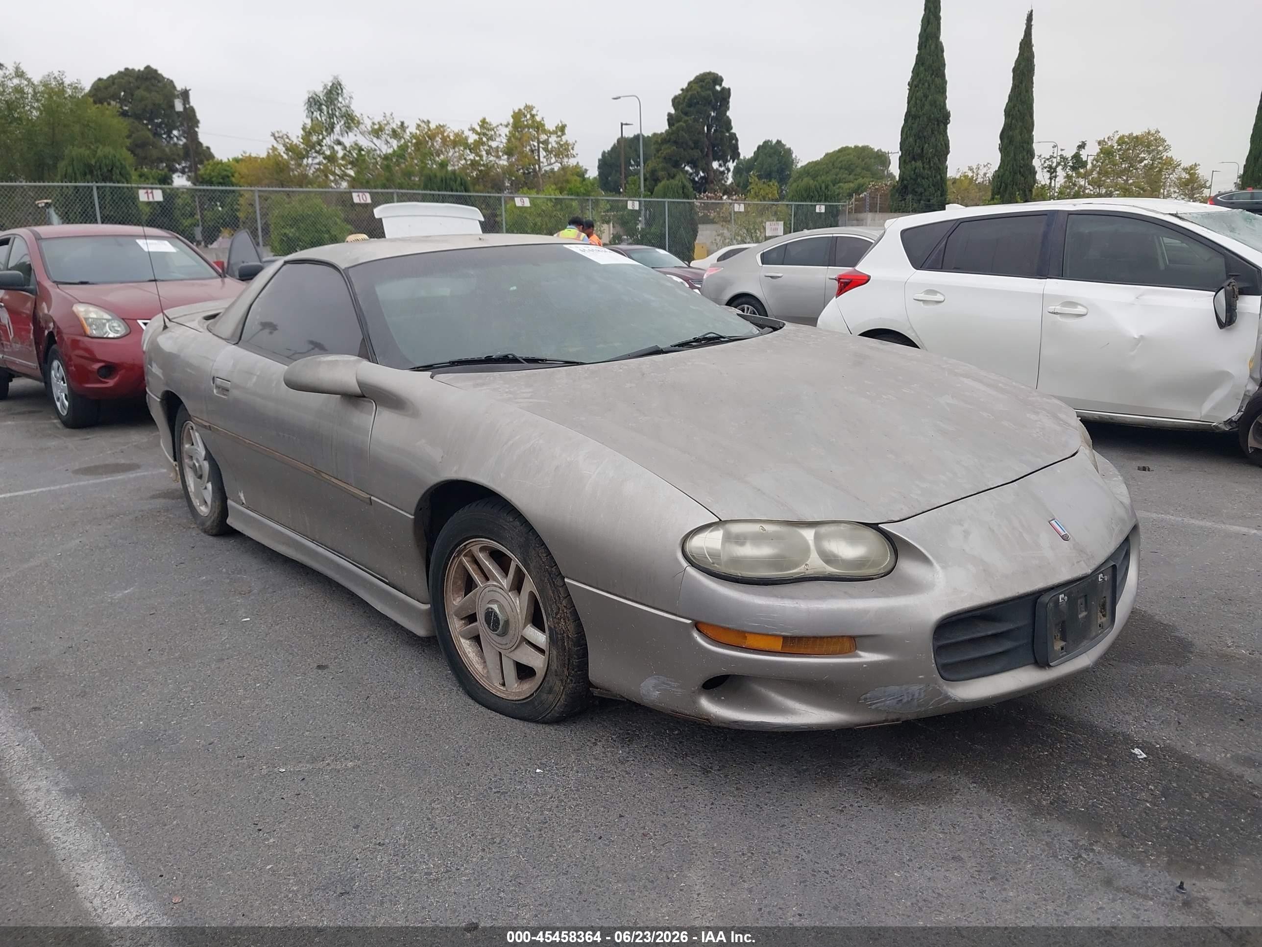 2001 Chevrolet Camaro   Silver vin: 2G1FP22K212119693